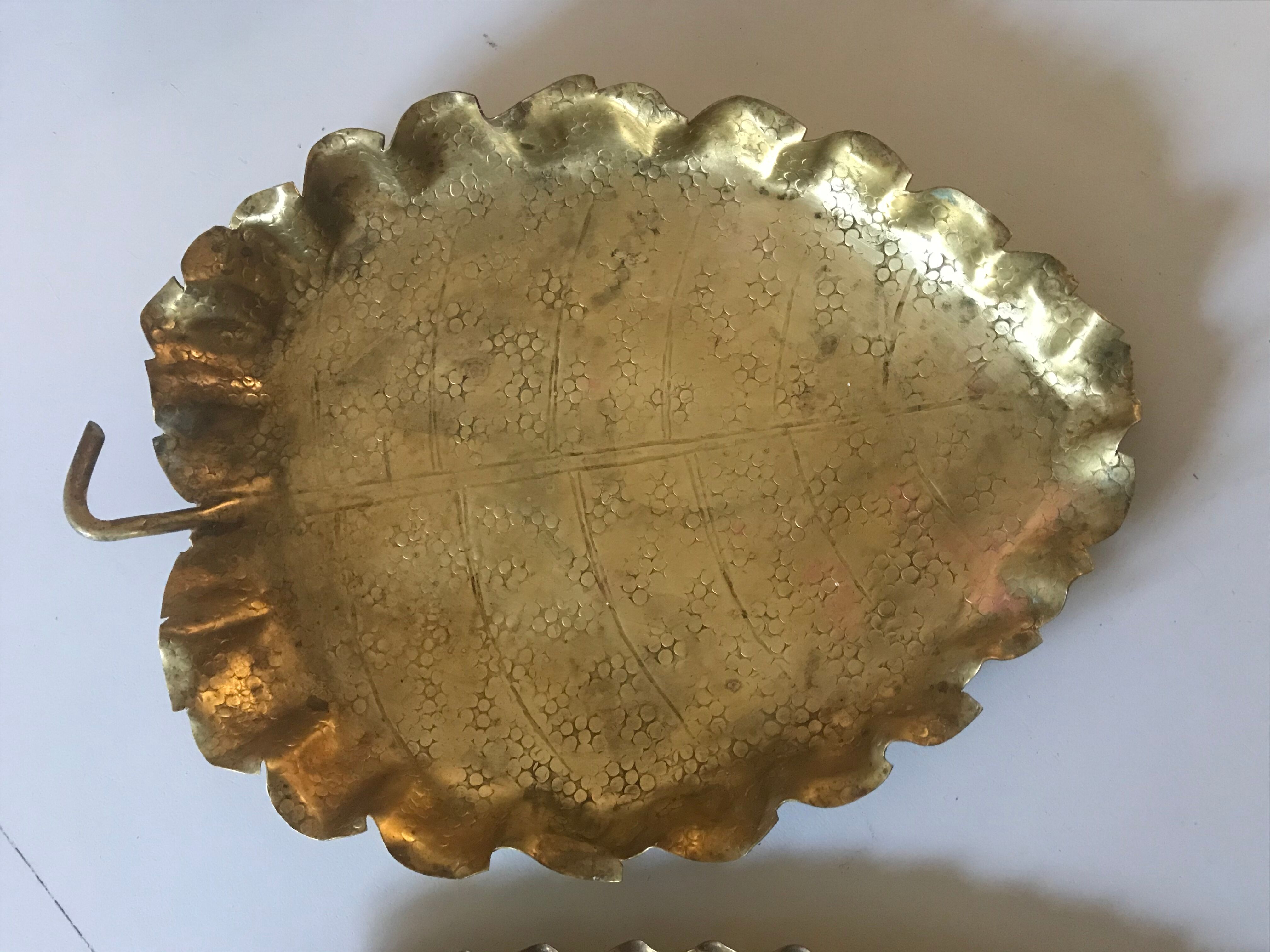 Set of 2 vintage empty pockets