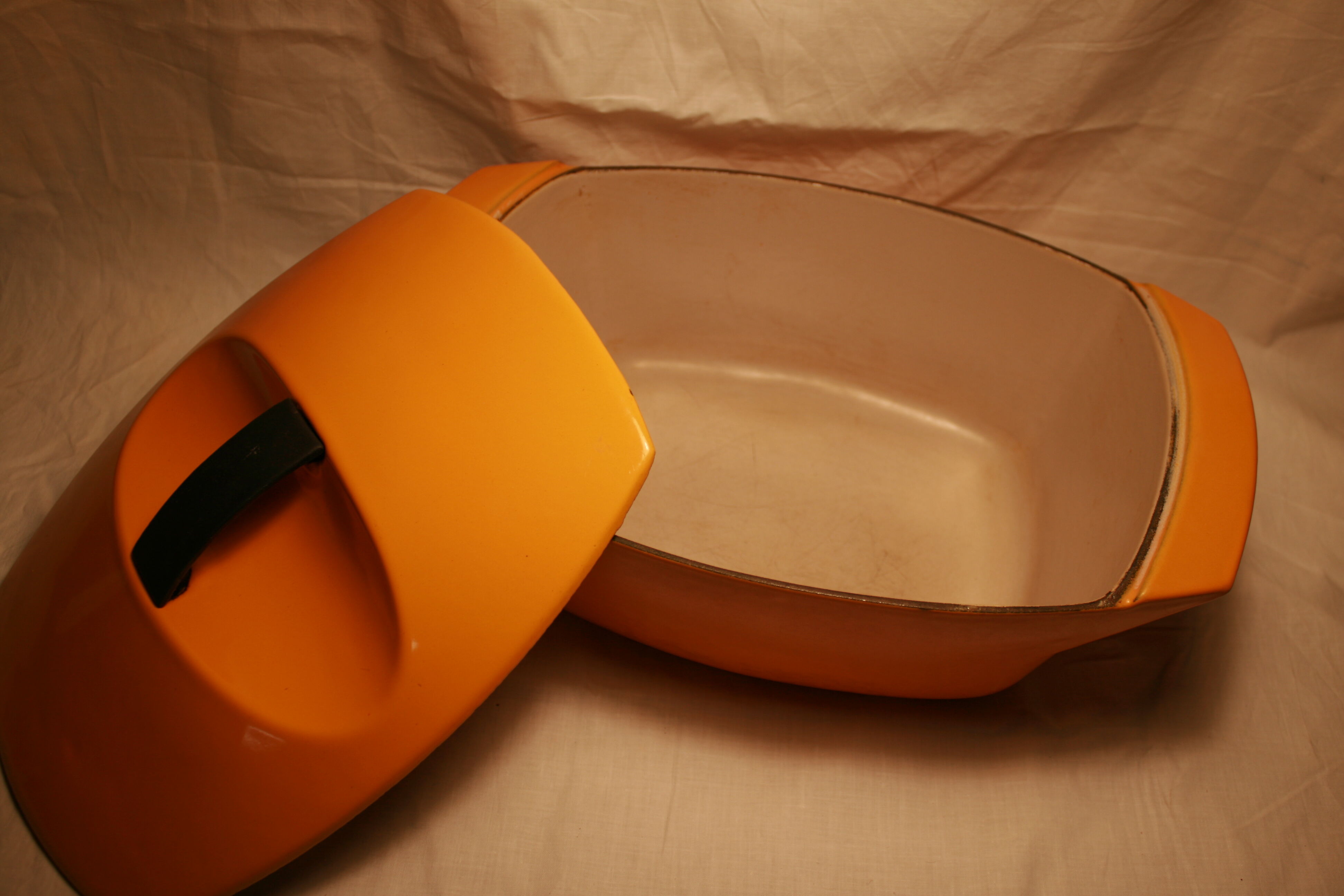 Coquelle le Creuset by Raymond Loewy