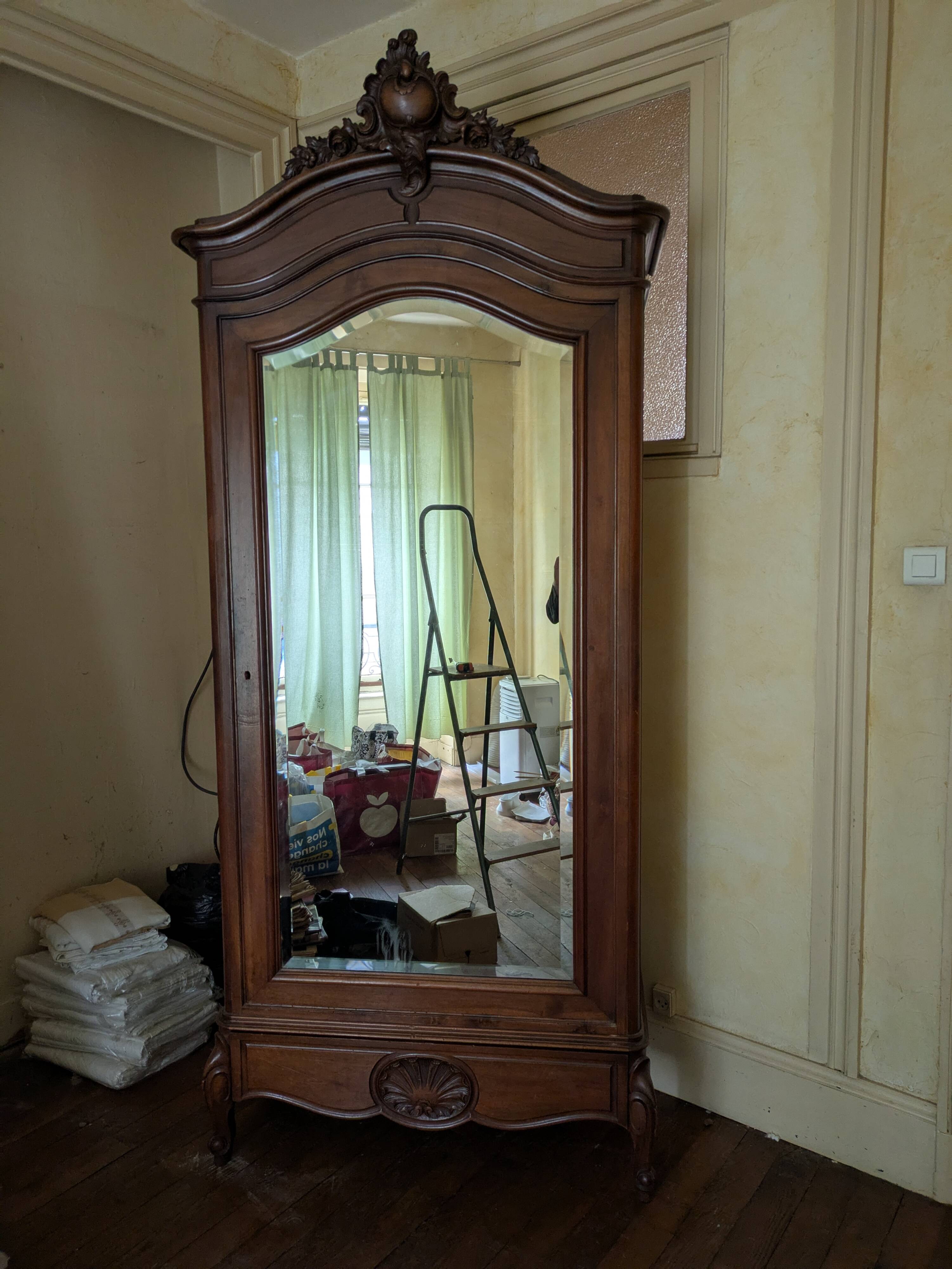 Solid Oak Bonnetière