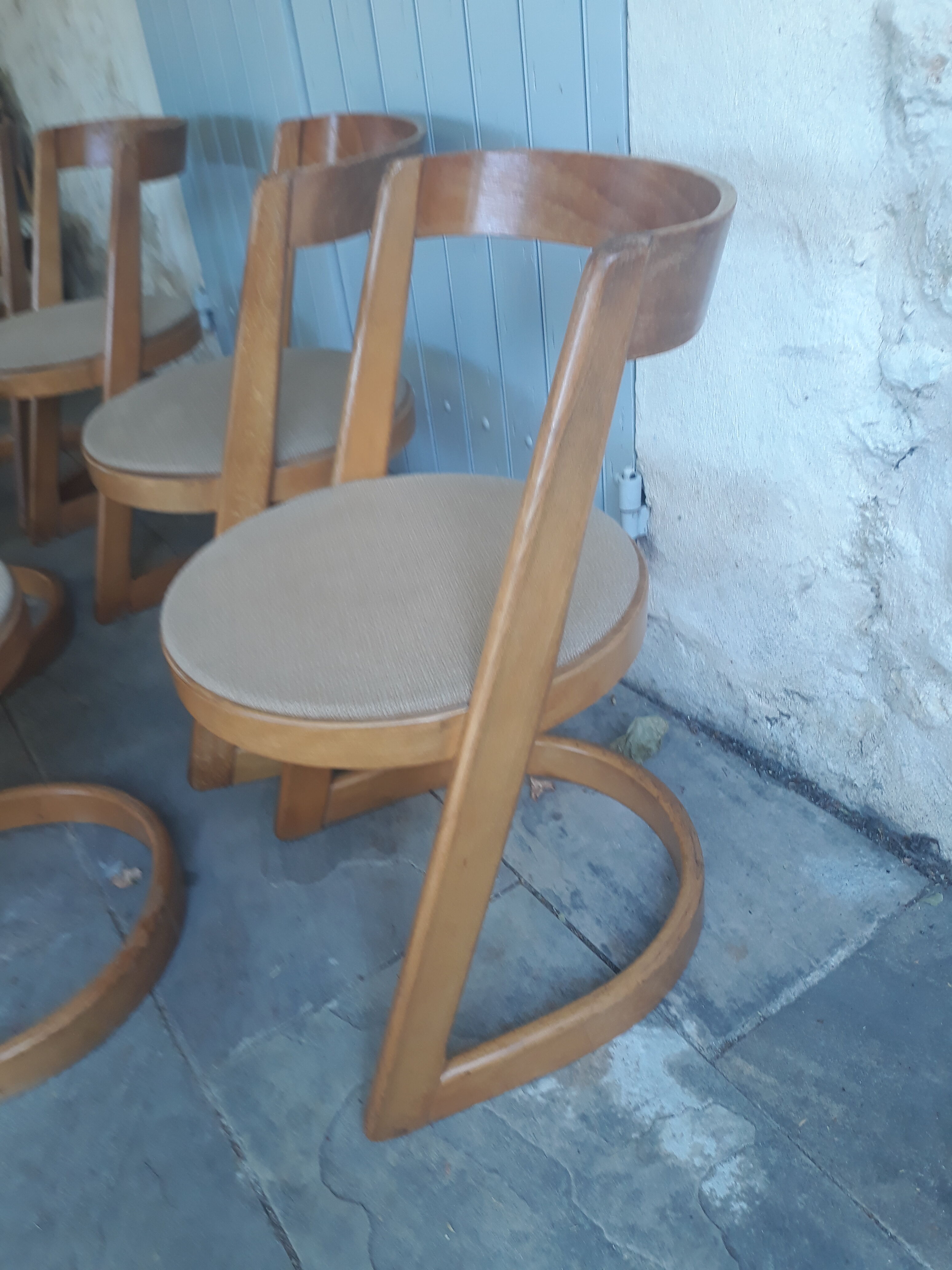 Series of 6 chairs Halfa Baumann 70