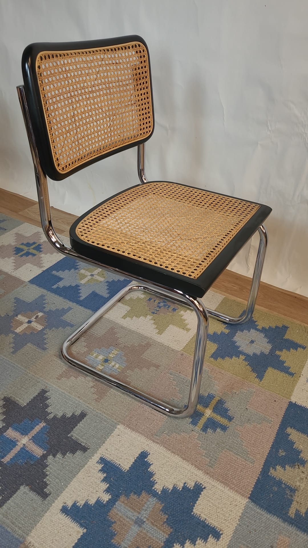 Set of 4 black Cesca B32 chairs after Marcel Breuer, Italy.