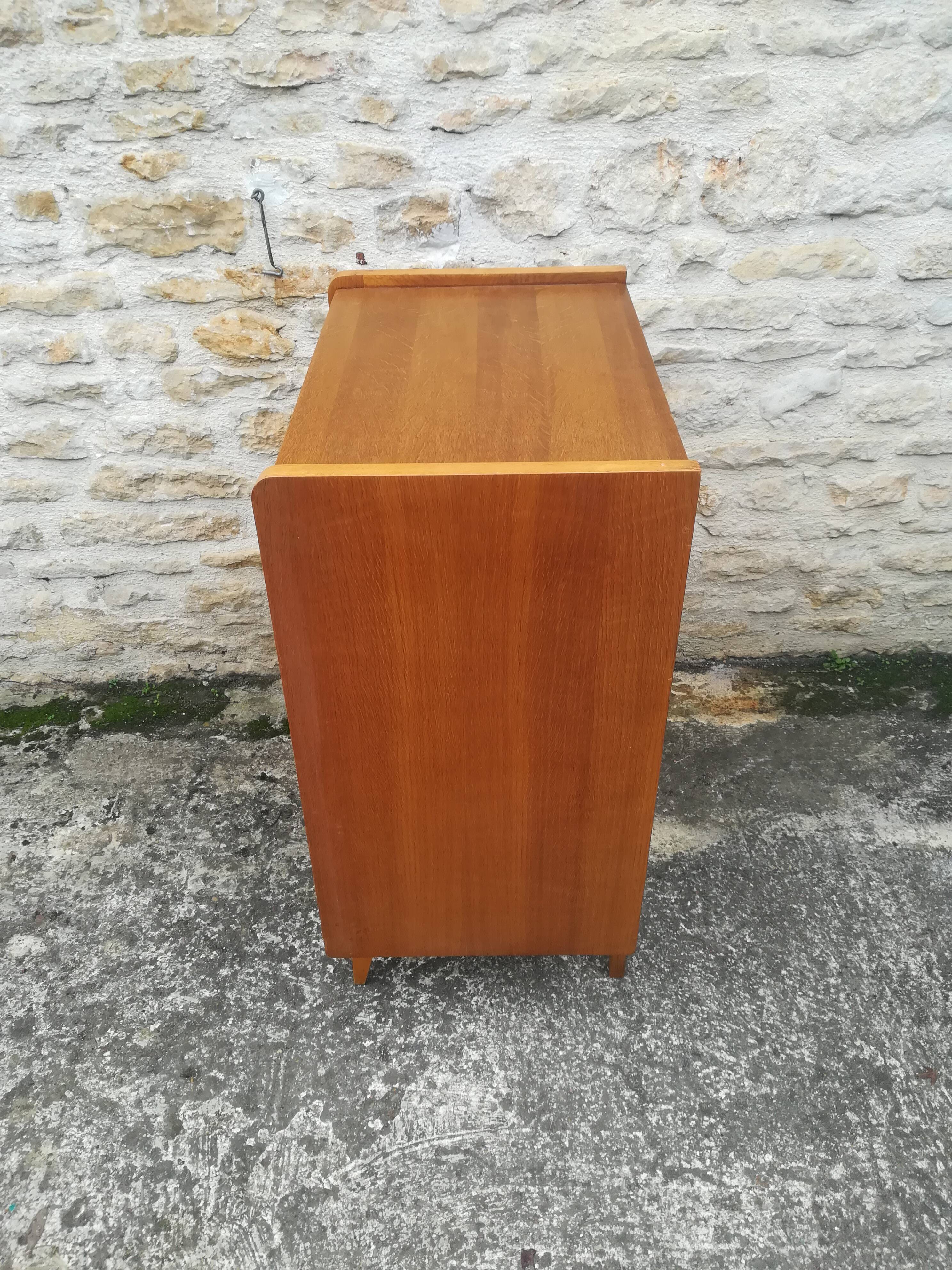 Vintage oak chest of drawers