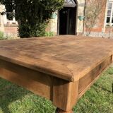 Farm table