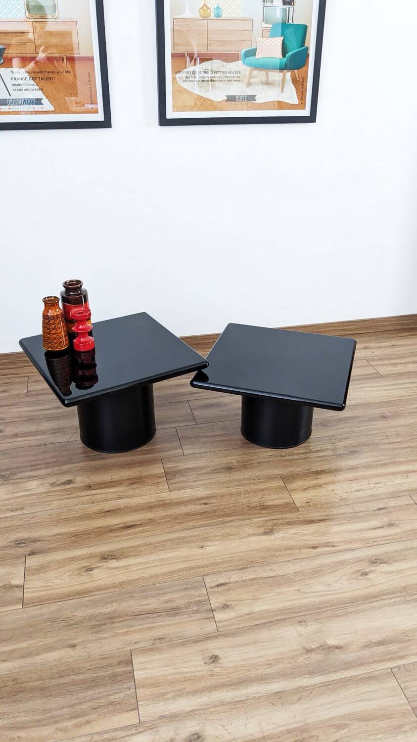 Lot de 2 tables basses gigognes Cidue, années 70