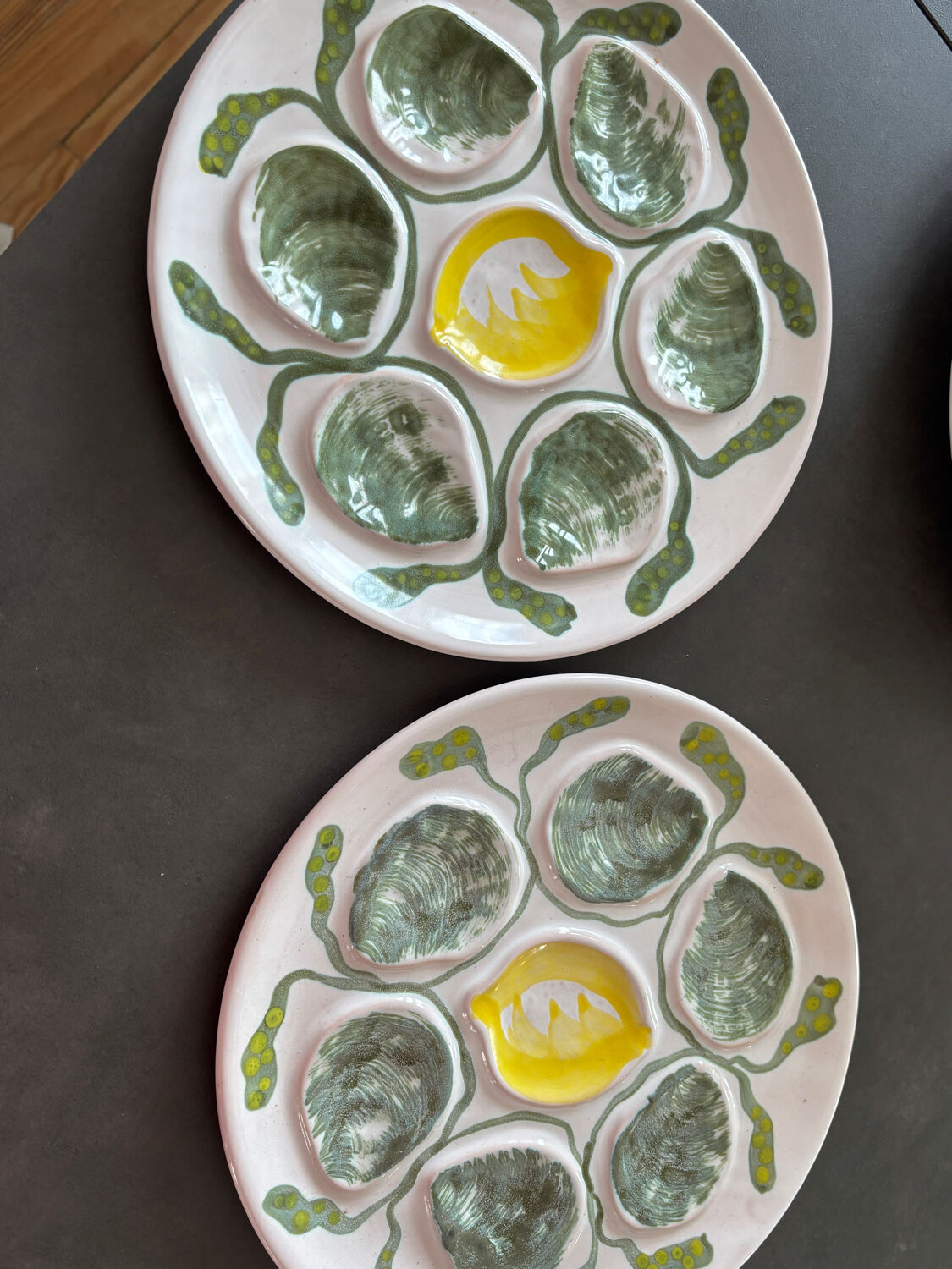 Oyster service signed Belon