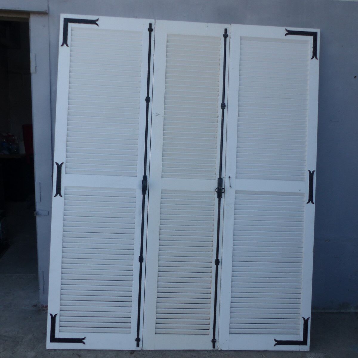 Set of 3 wooden shutters