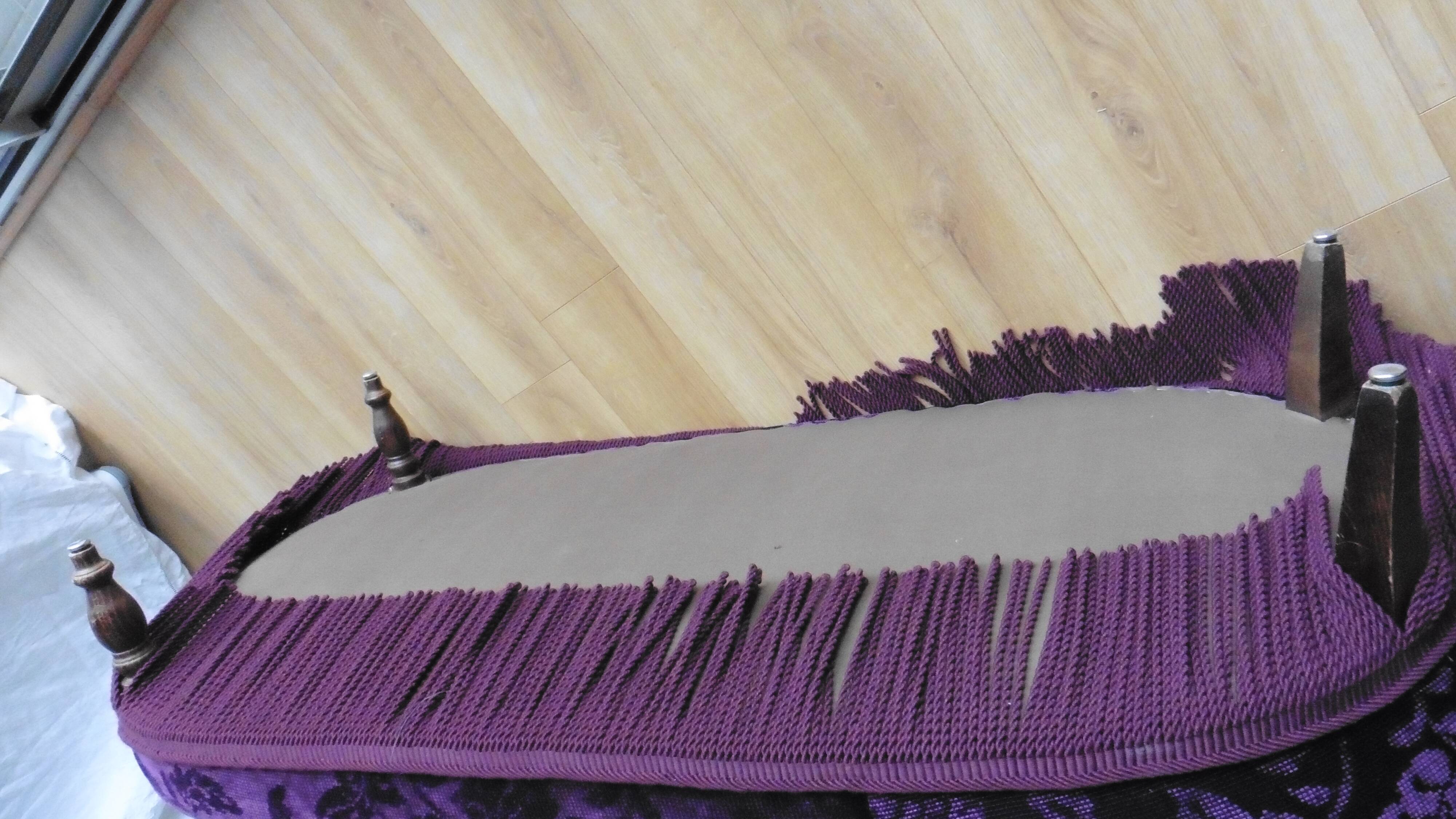Velvet daybed