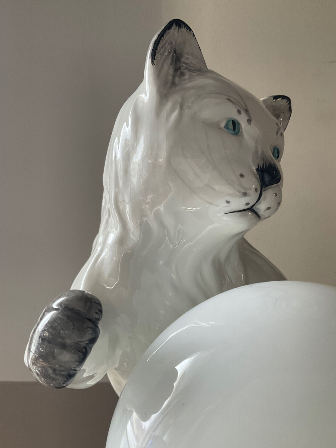 Vintage ceramic cat lamp from the 70s