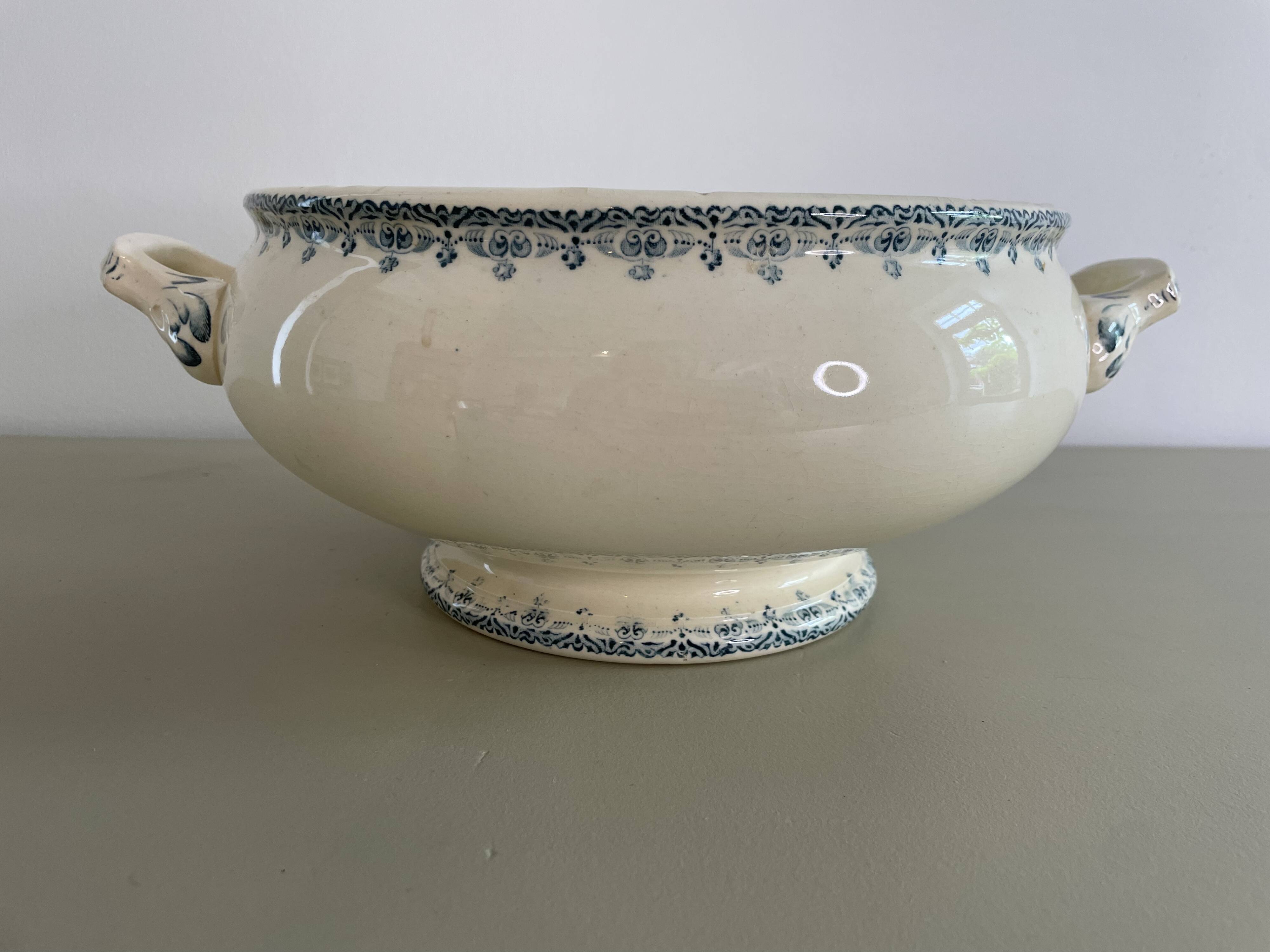 Discovered iron earthenware soup tureen
