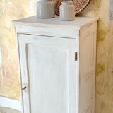 Storage cabinet