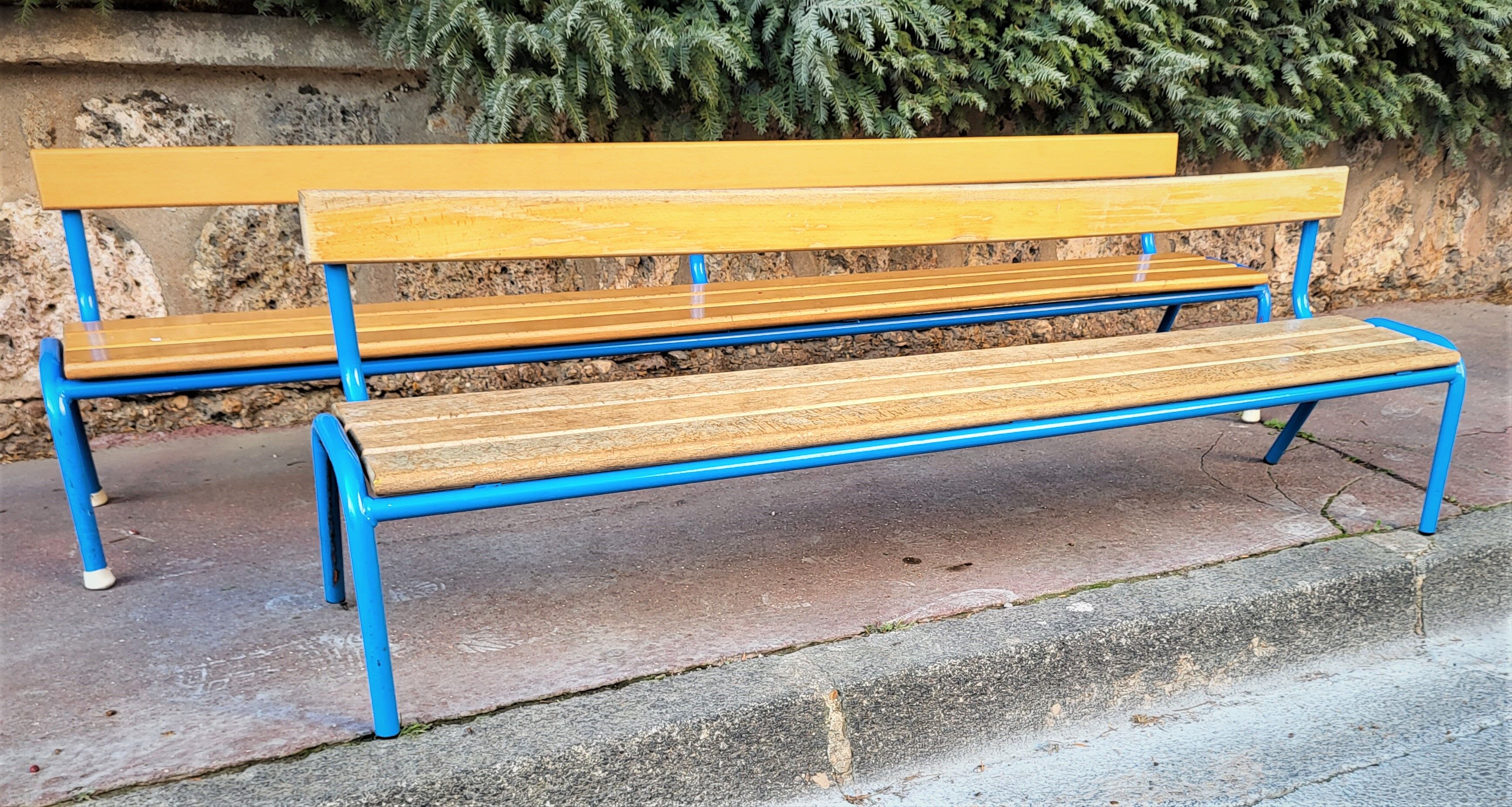 Vintage school benches from the 80s ( 3 available )