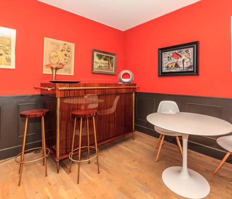 Bar from the 1960s in rosewood with 2 stools.