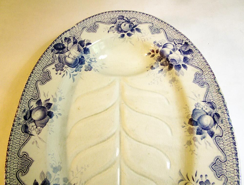 Fish dish Creil and Montereau