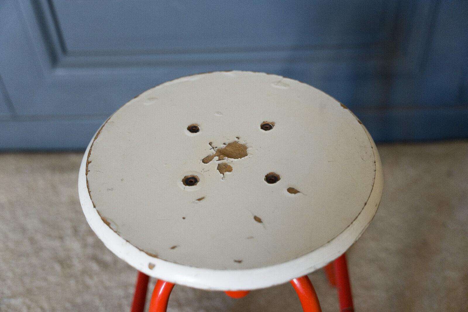 Screw stool red ironwork 1960 wooden seat