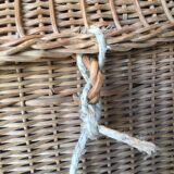 Wicker basket or box to the 1950s couture