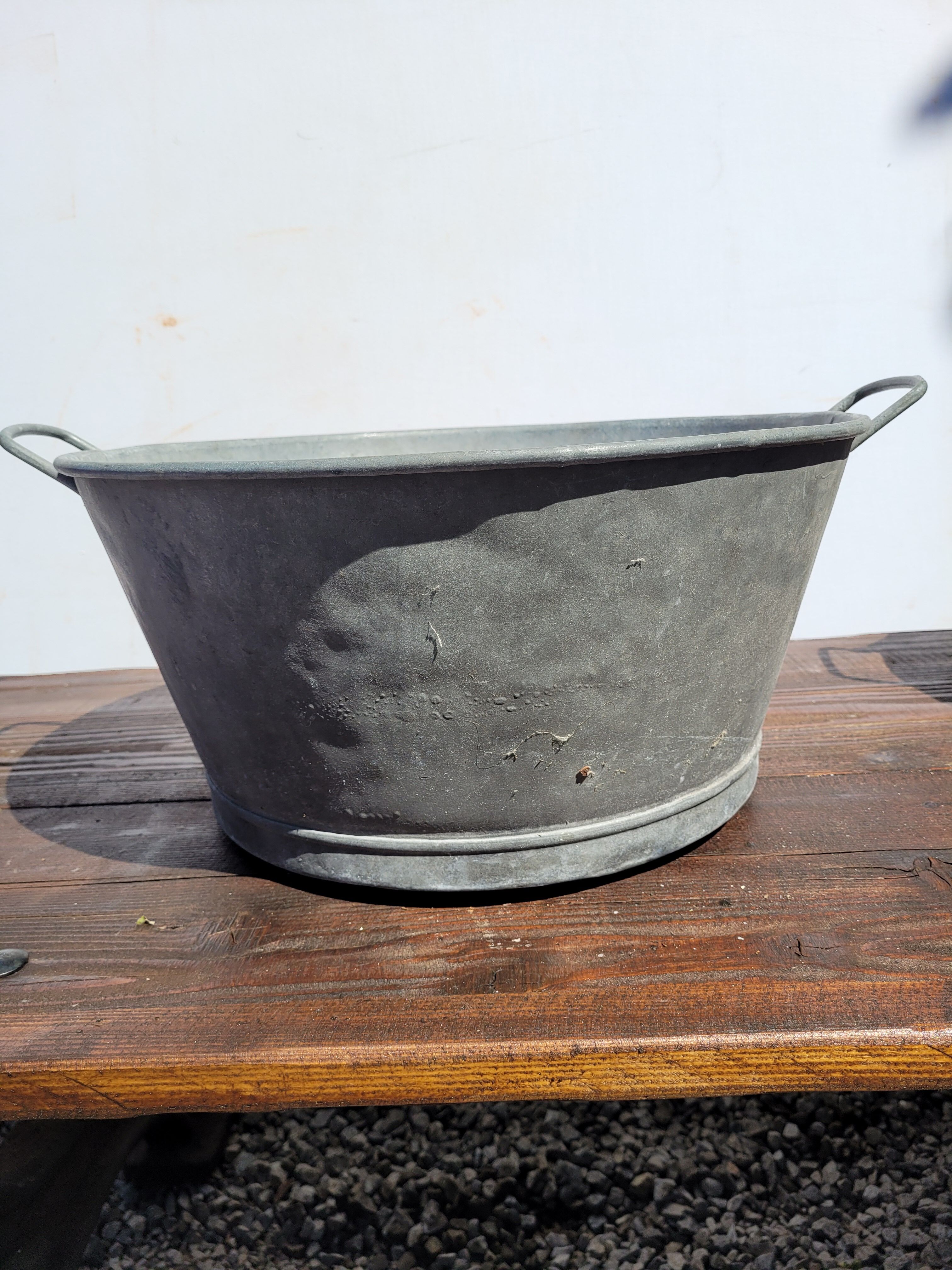 Zinc basin 43cms in diameter