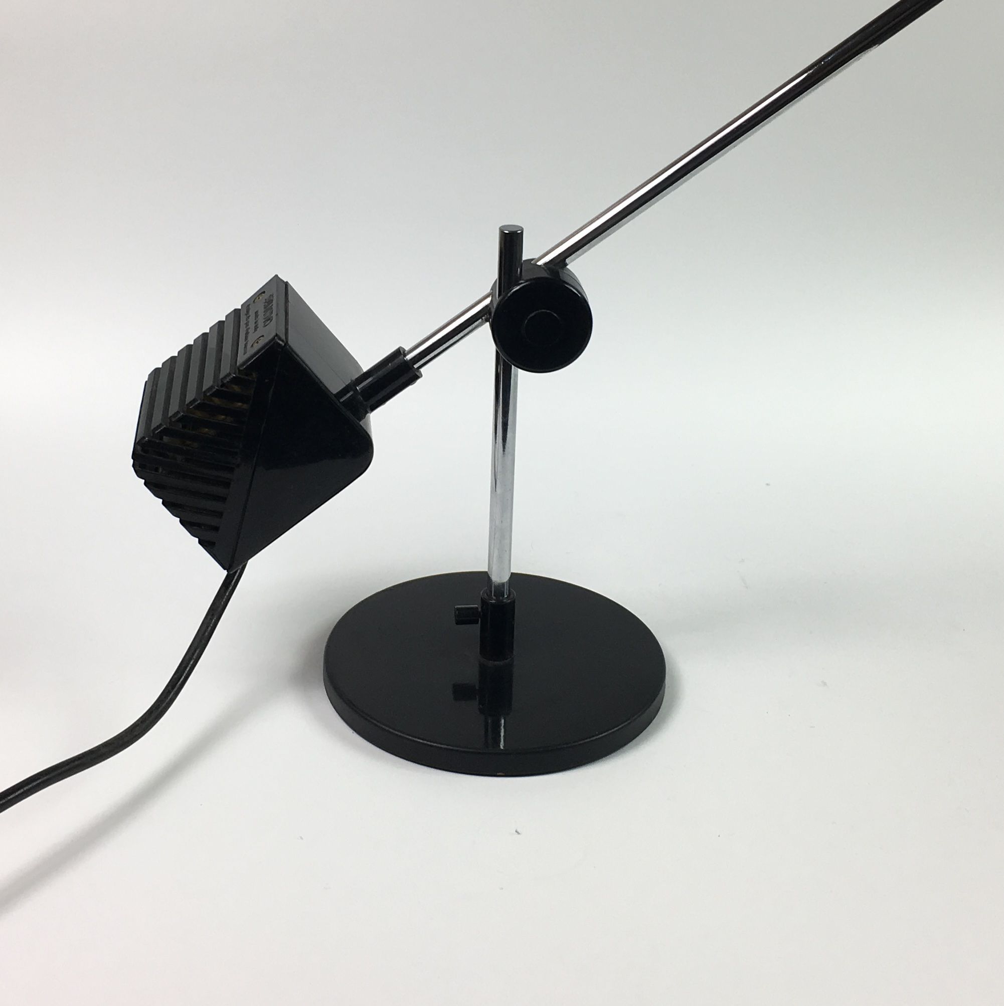 Maniglia table lamp by De Pas, D'Urbino and Lomazzi for Stilnovo, 1970s