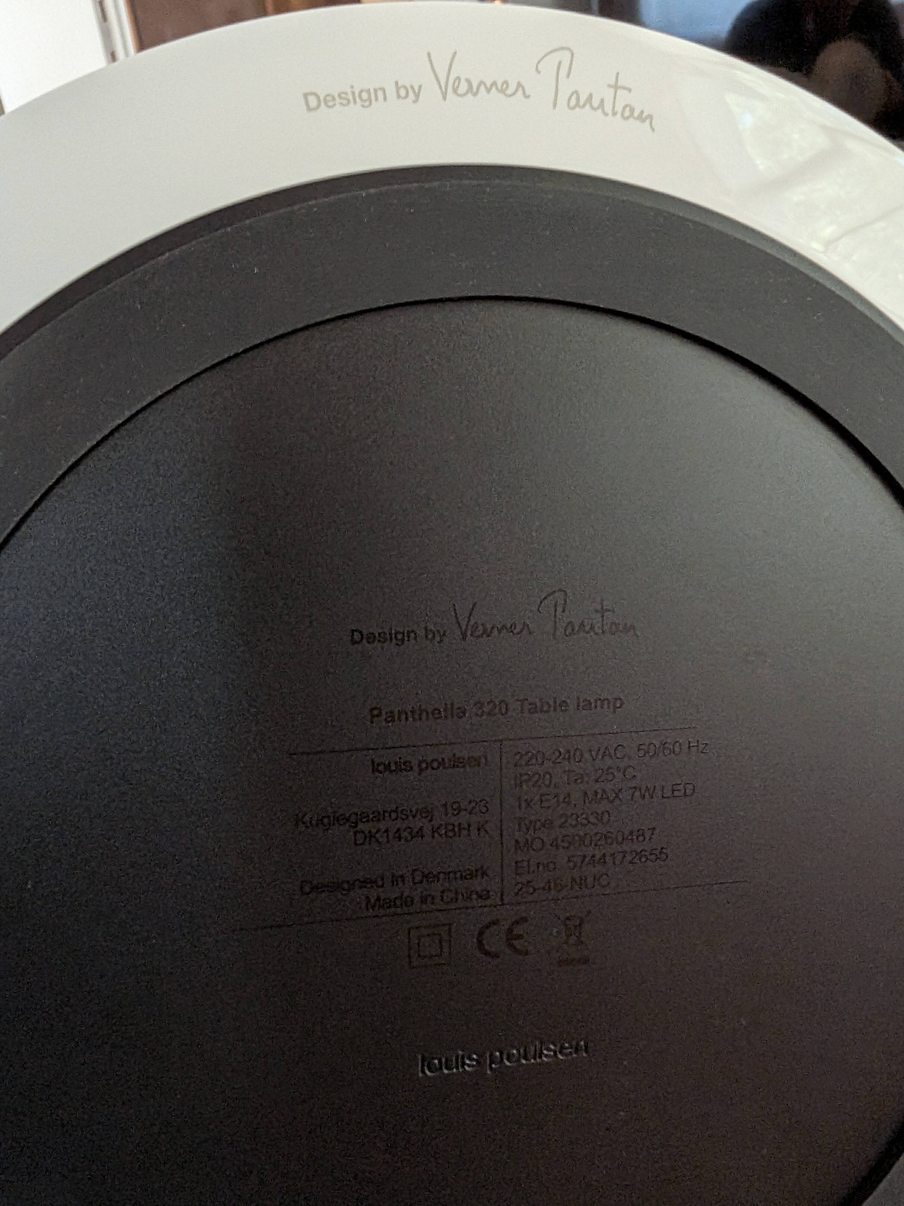 Lampe de table panthella 320 louis poulsen