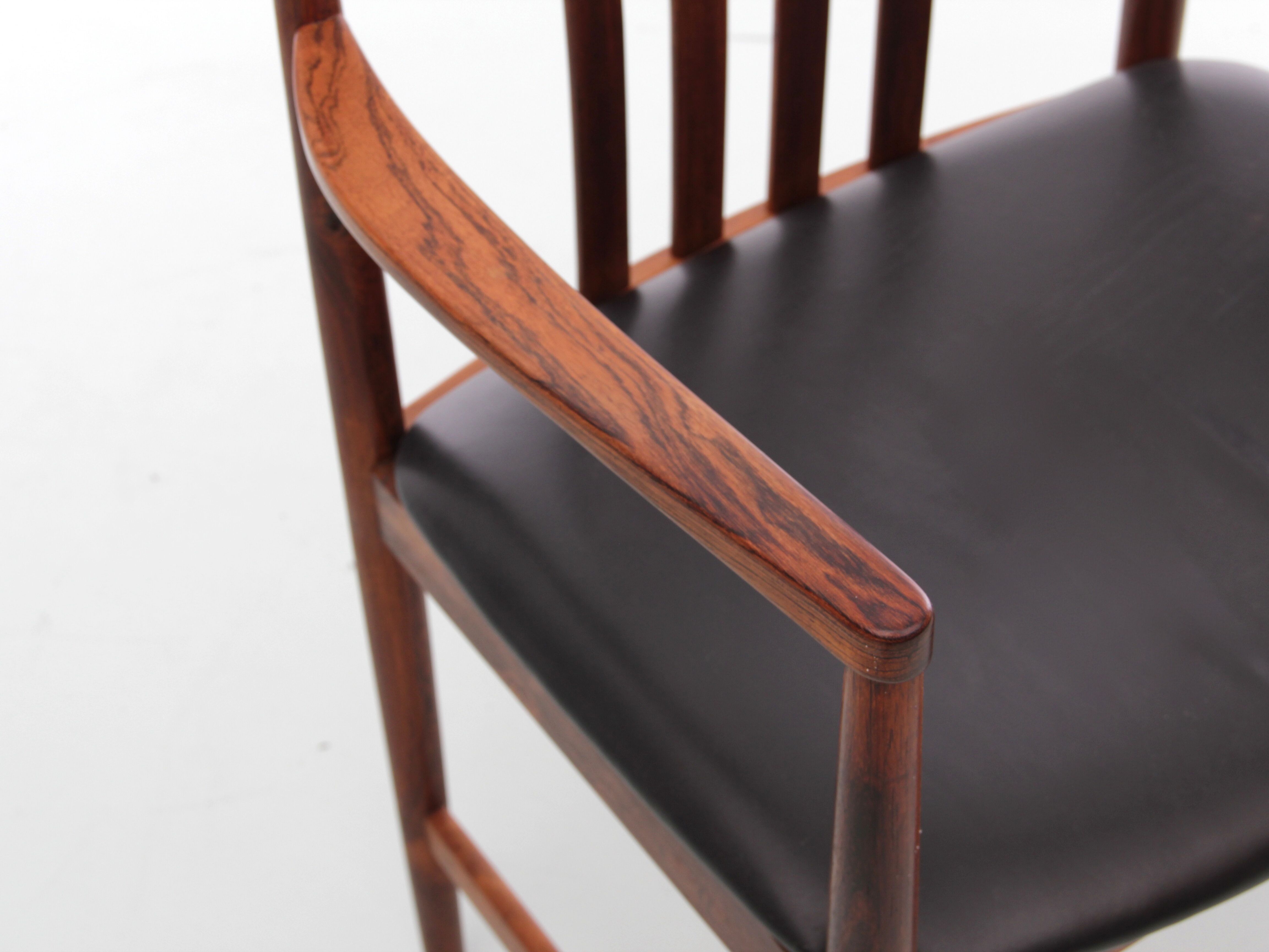 Scandinavian office chair in Rio rosewood