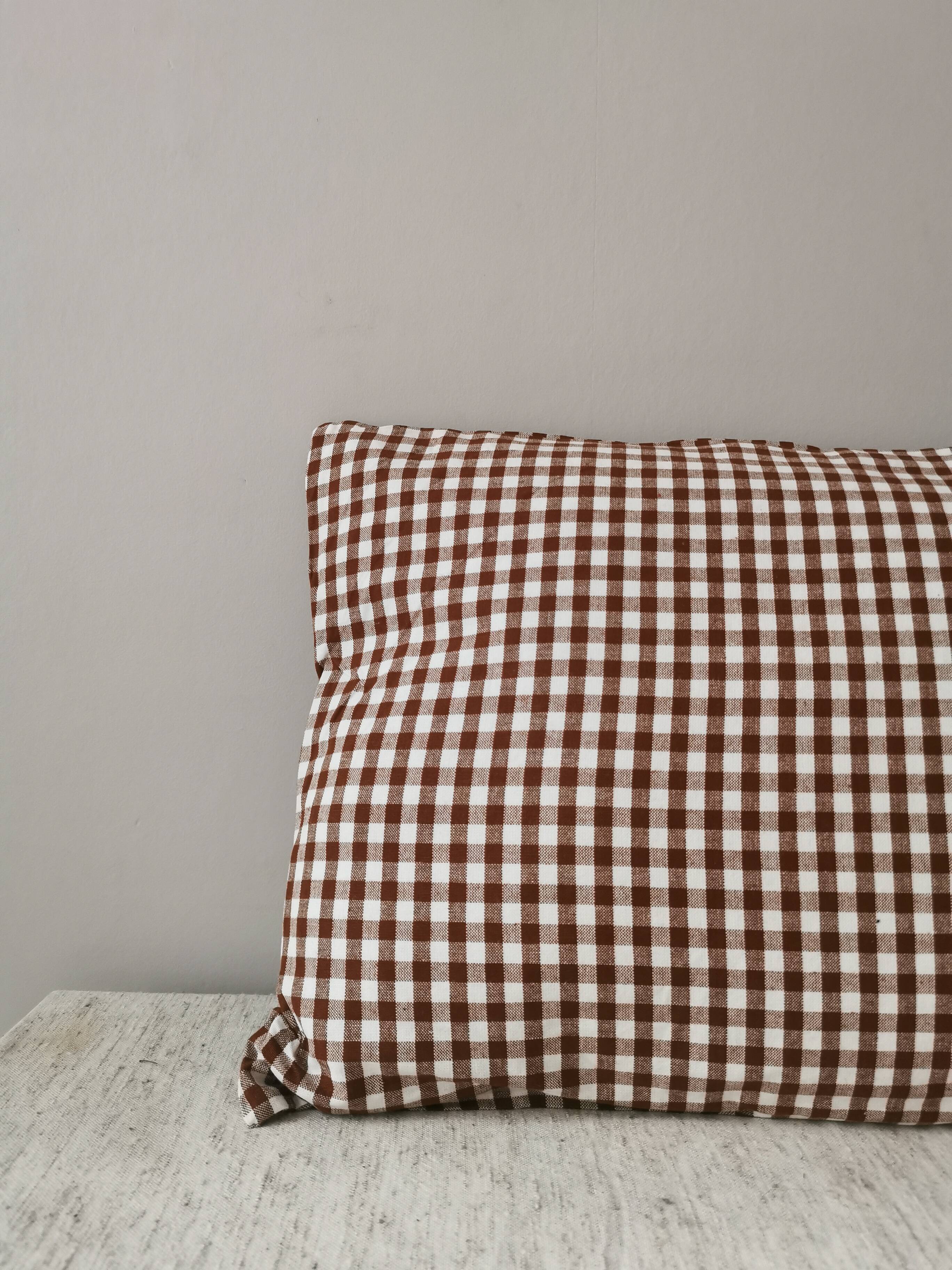 Vichy cushion – 60×40 cm