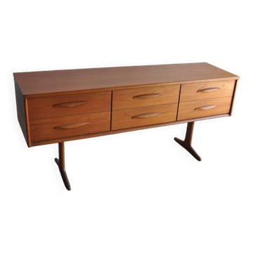 Enfilade en teck marron par Frank Guille pour Austinsuite, 1960s, 6 tiroirs, pieds tréteau