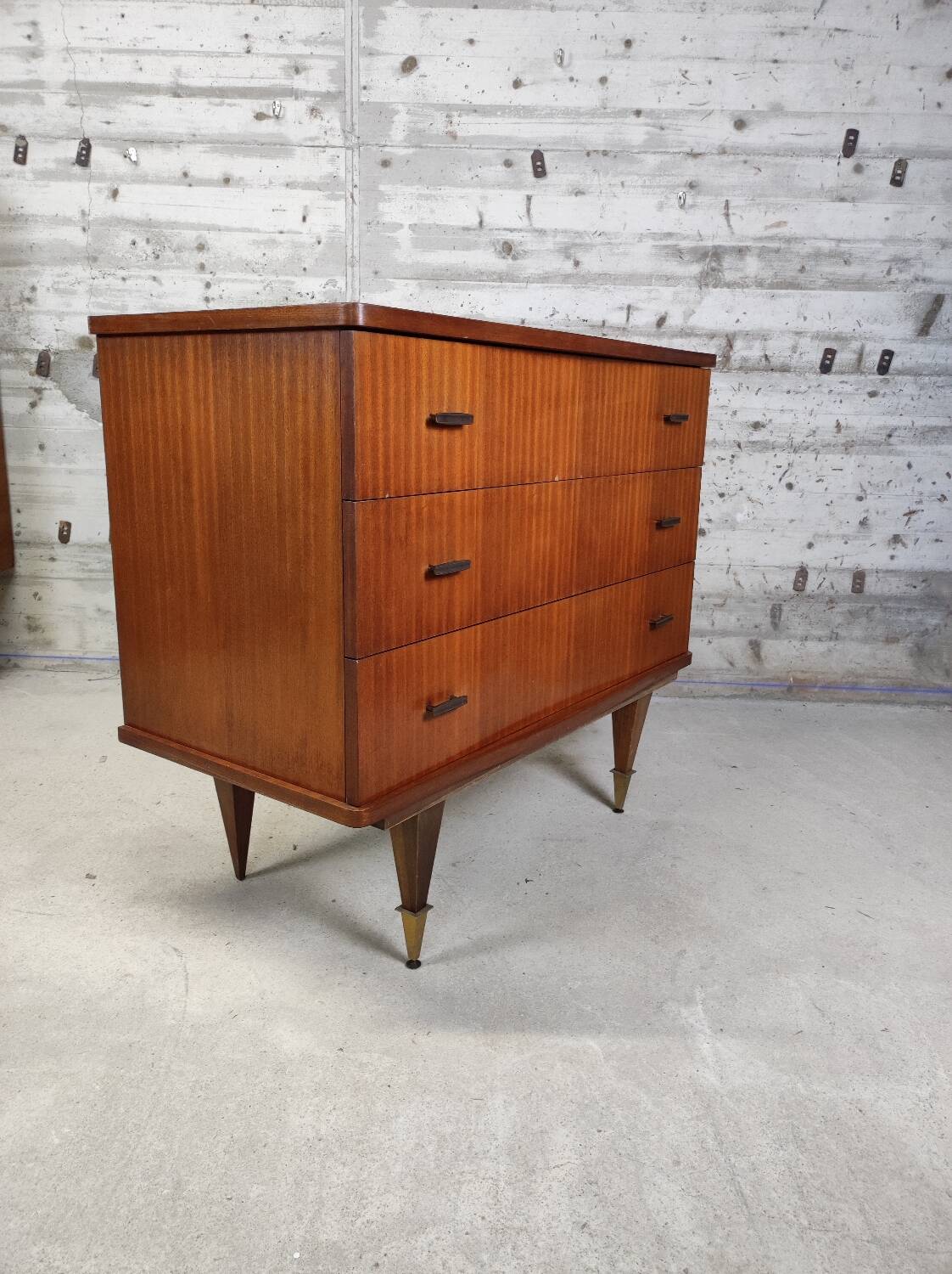 Vintage chest of drawers