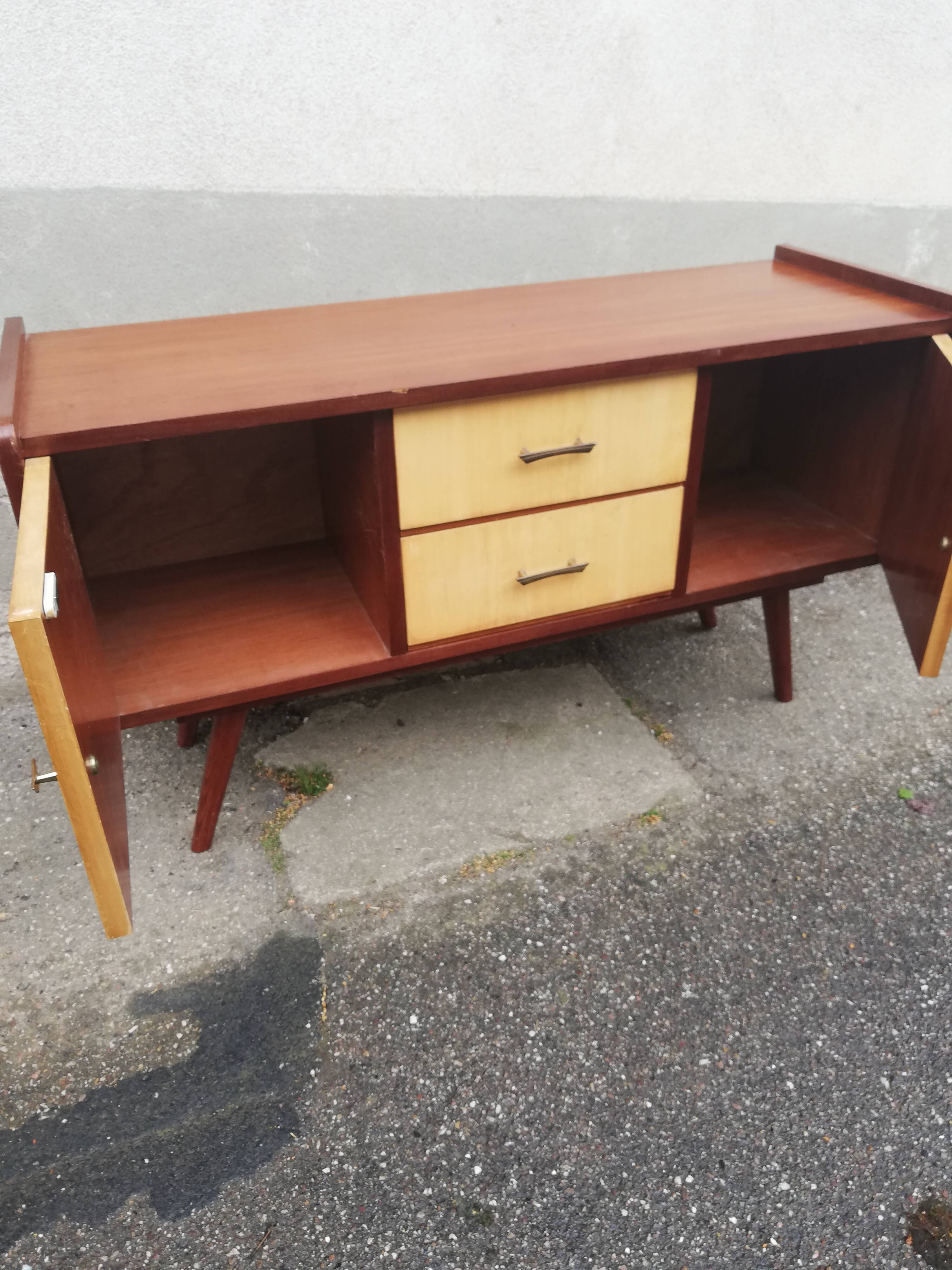 Vintage 2-door dresser 2 drawers