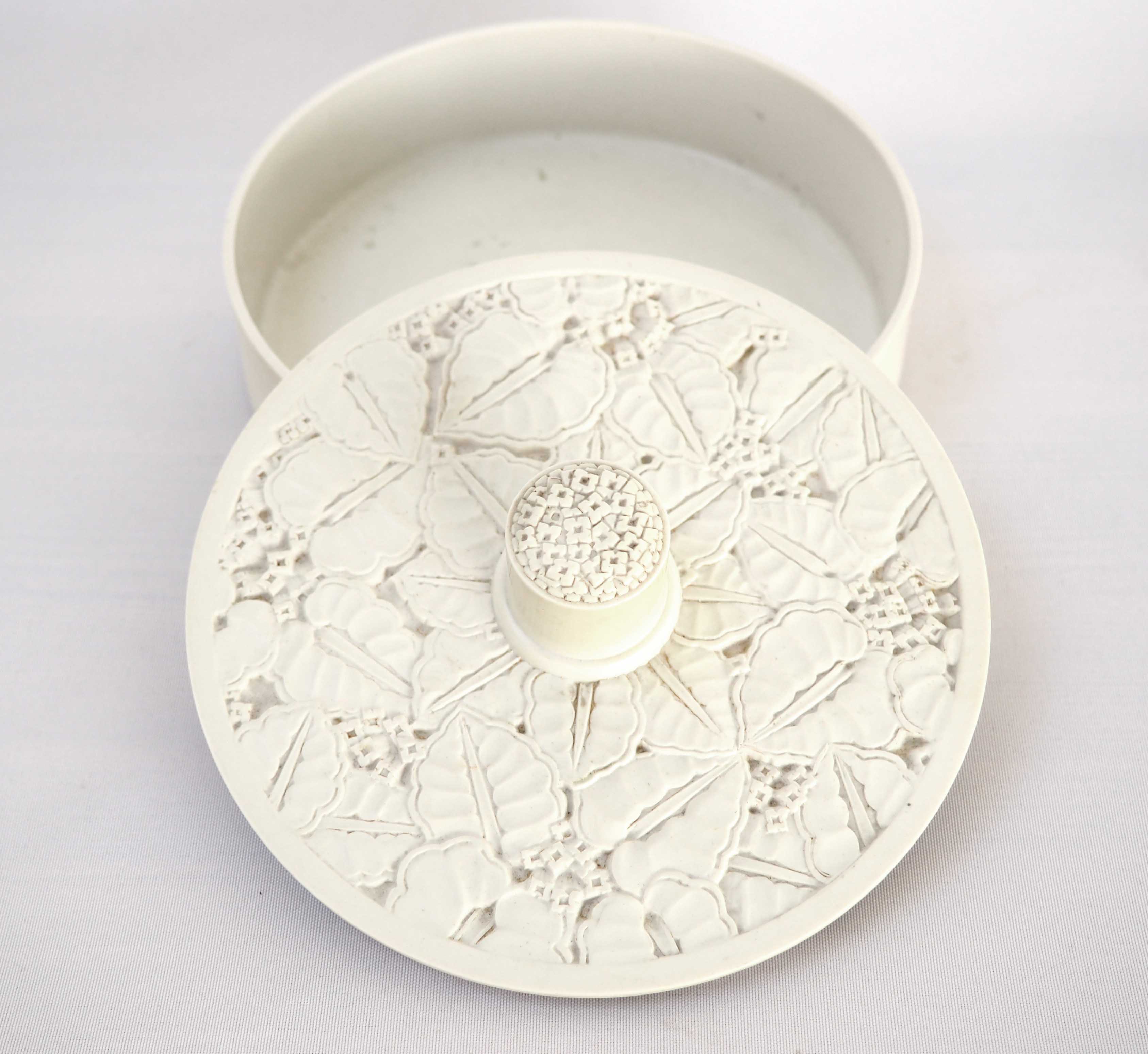 Art deco bakelite box