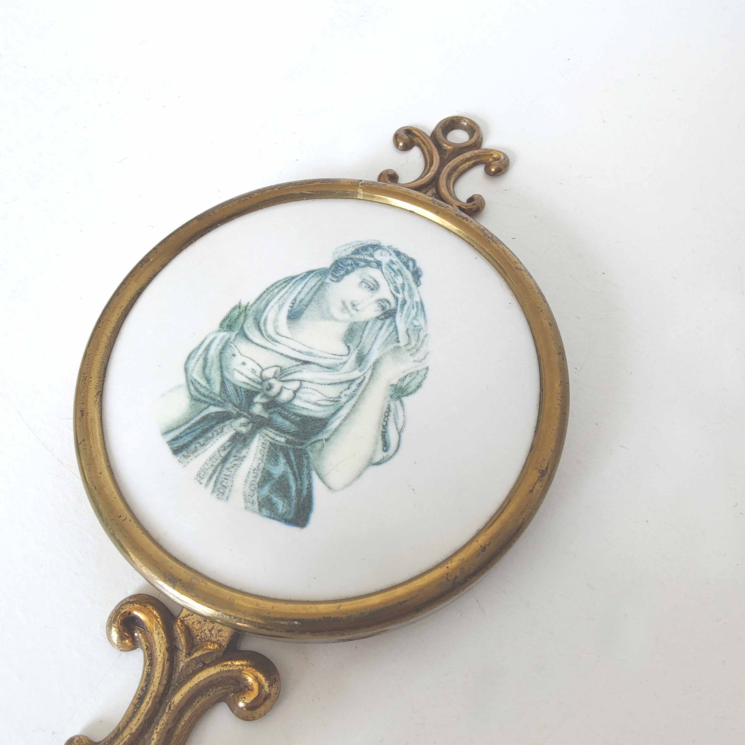 Brass hook with romantic decor for women