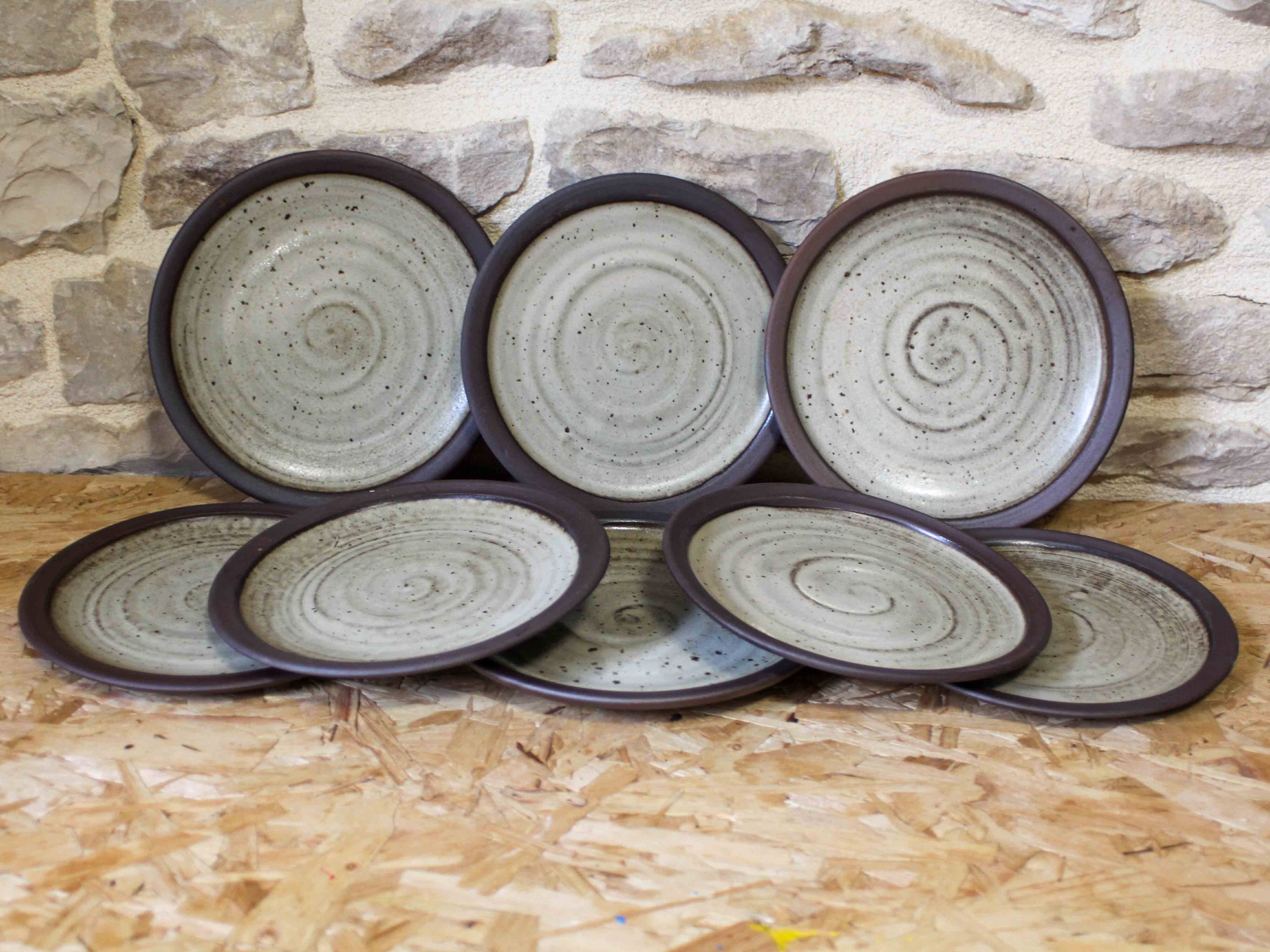 Set of 8 ceramic dessert plates from Poterie Hautes Ribes, Grasse