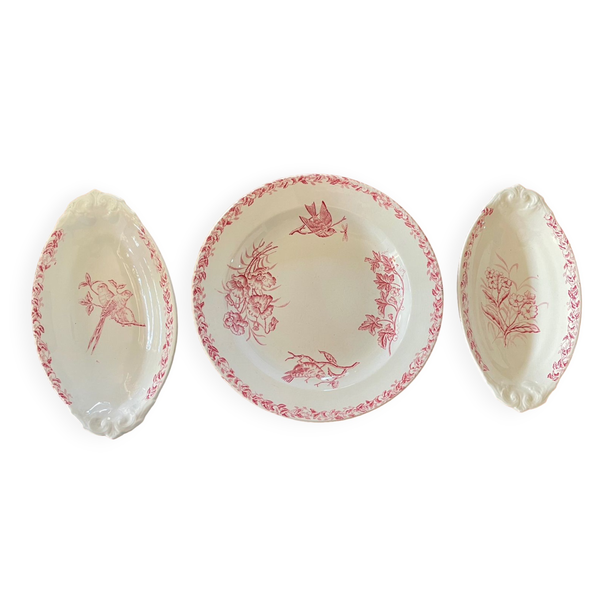 Set of three iron earth dishes