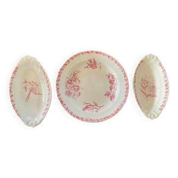 Set of three iron earth dishes