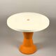 Ensemble de tabourets et table Space Age – Plastique orange et blanc, style italien vintage.