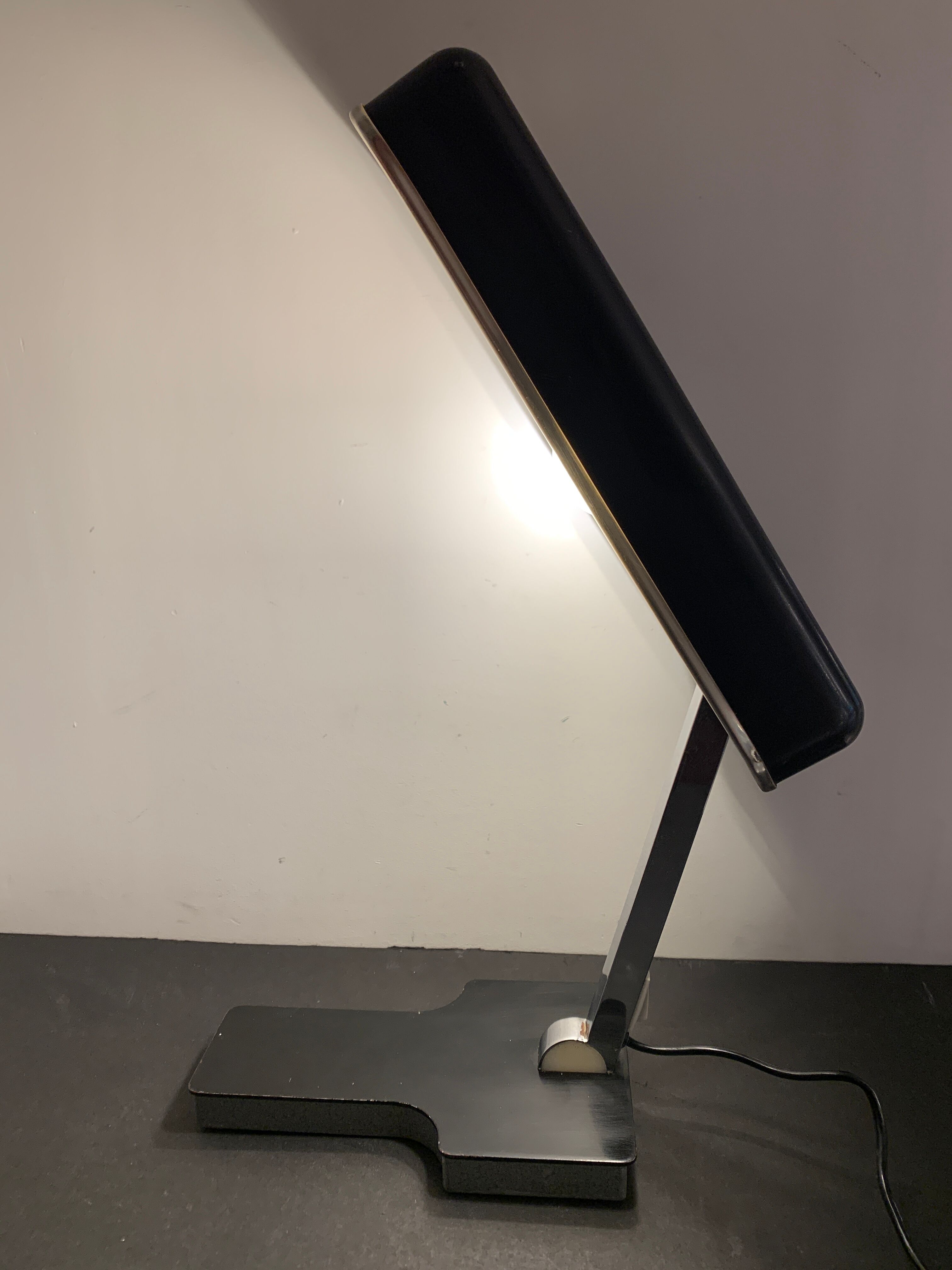 Adjustable Fase lamp, model Mini Fase in black metal, 1960