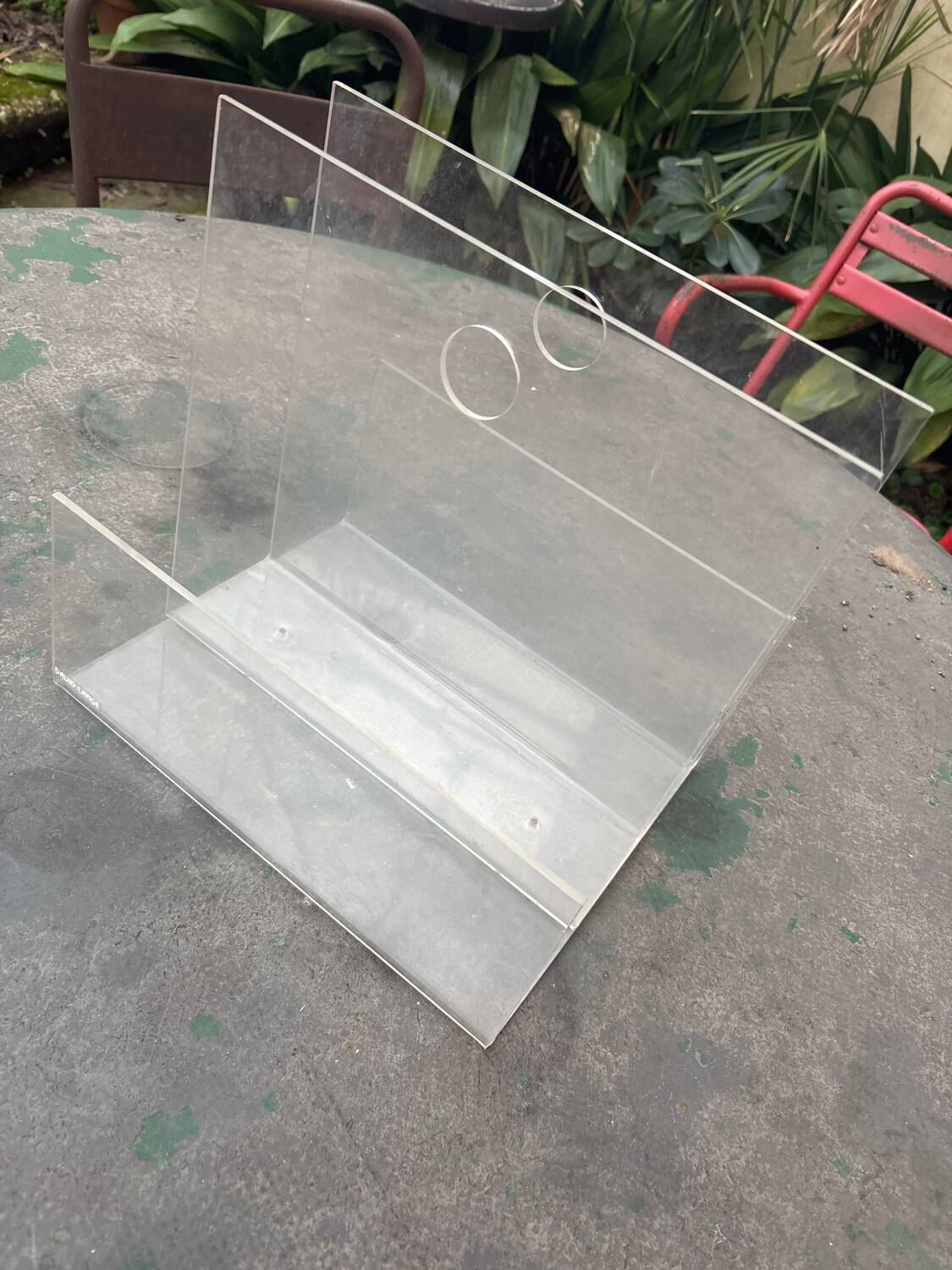 Magazine rack and vinyls