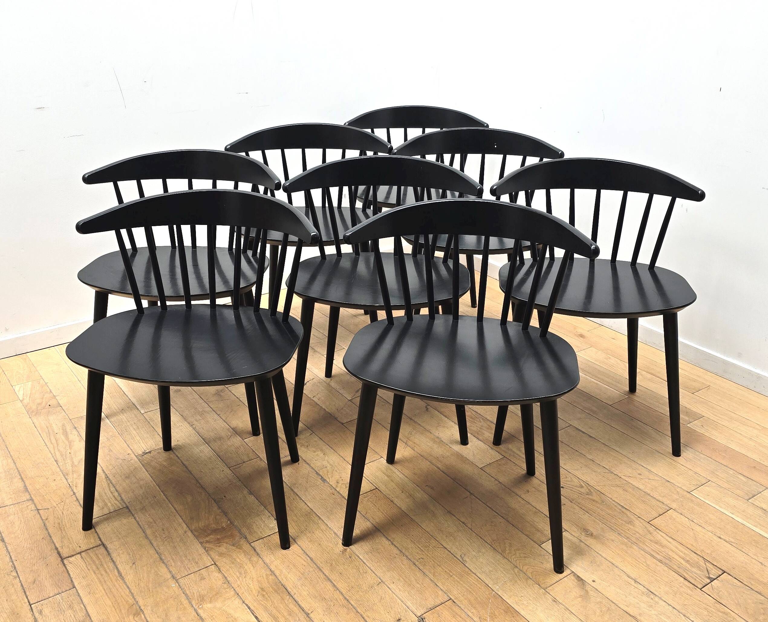 Set of 8 J104 chairs, Hay