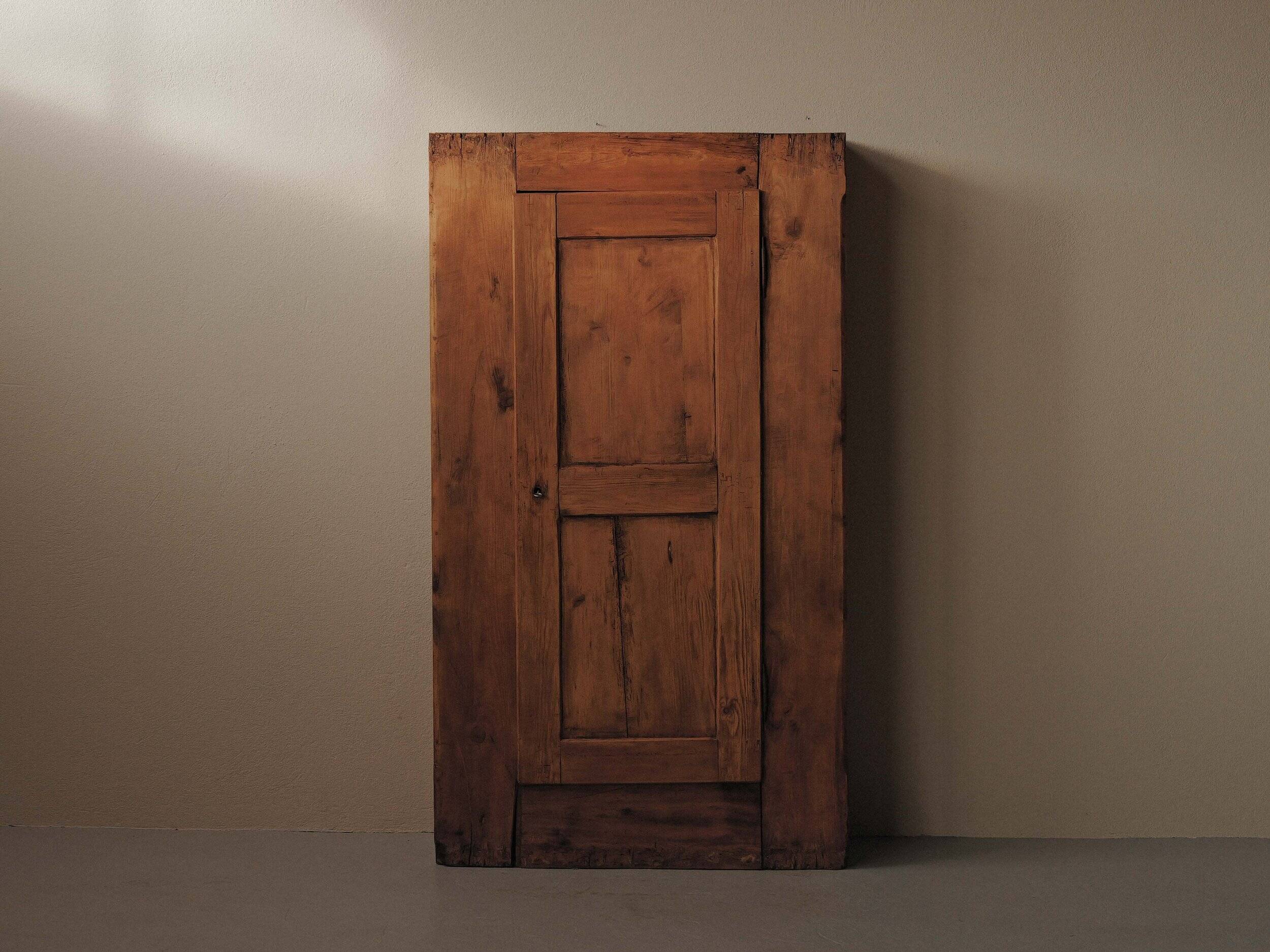 Mountain bonnetière in solid pine, Savoie, 19th century