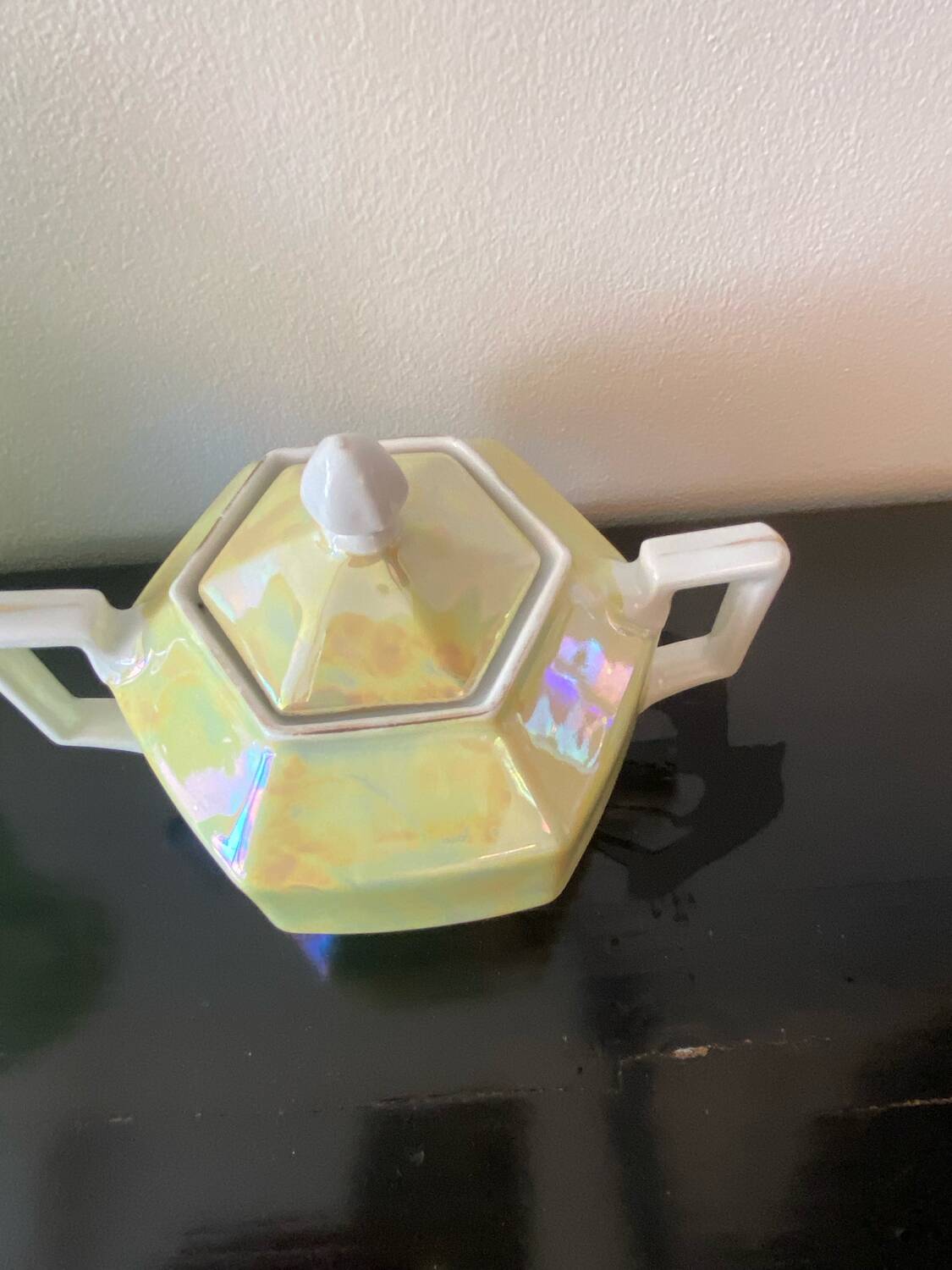 Vintage art deco sugar bowl in iridescent yellow