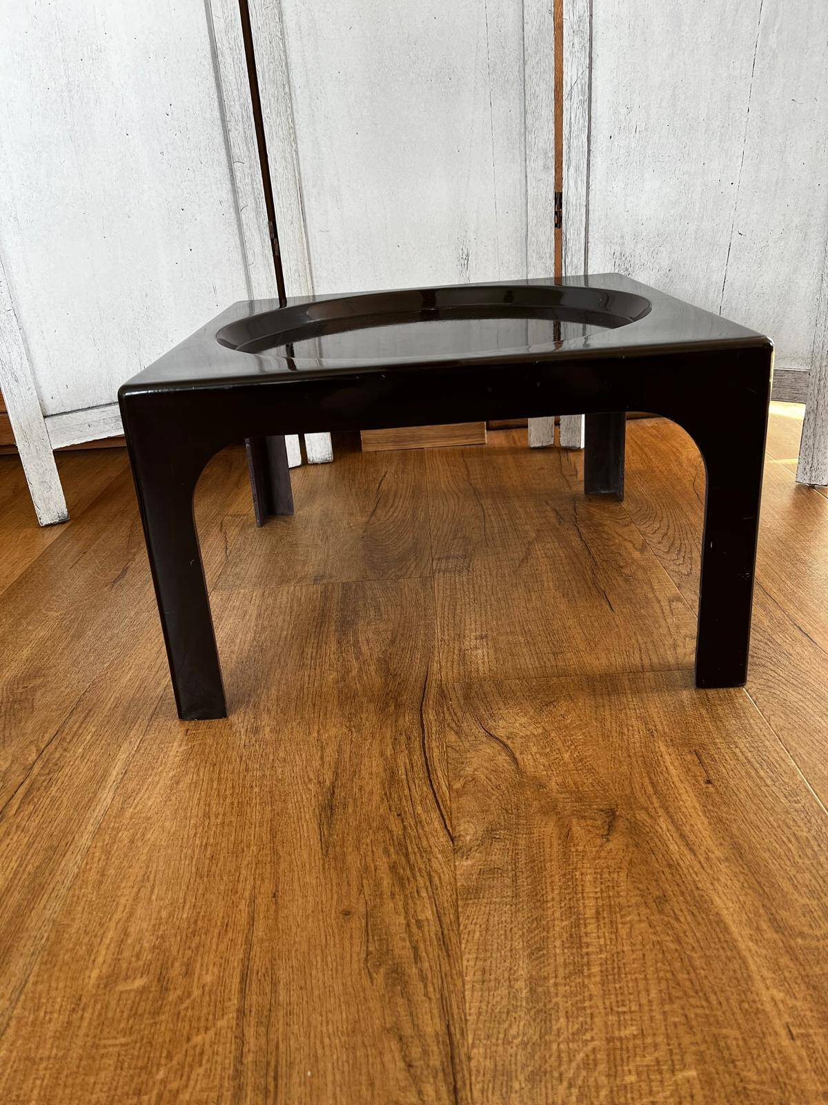 OZOO style vintage coffee table
