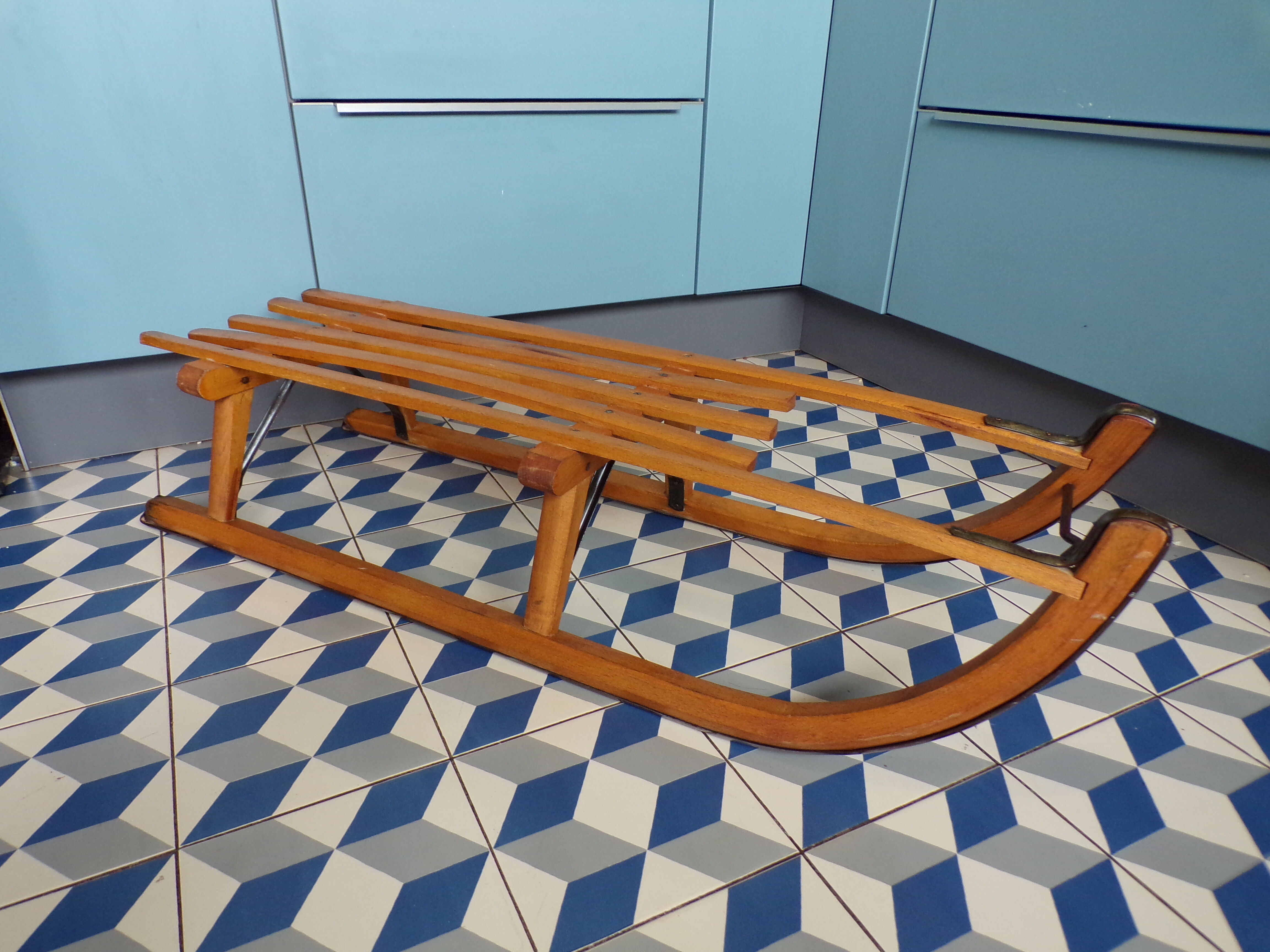 Old wooden toboggan 100 cm