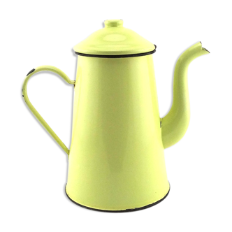 Enamelled yellow coffeemaker