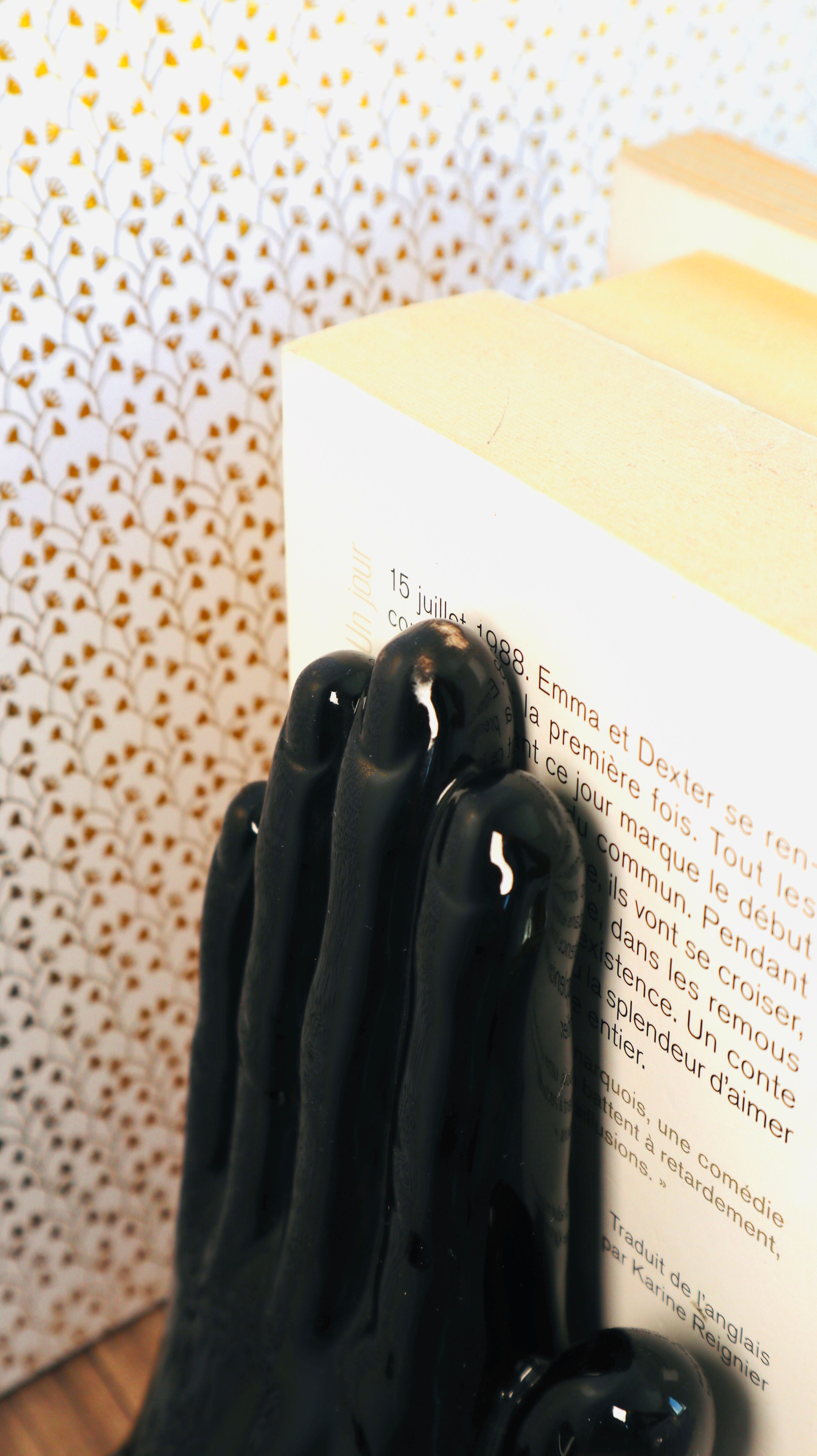 Pair of ceramic hand bookends from the 80's