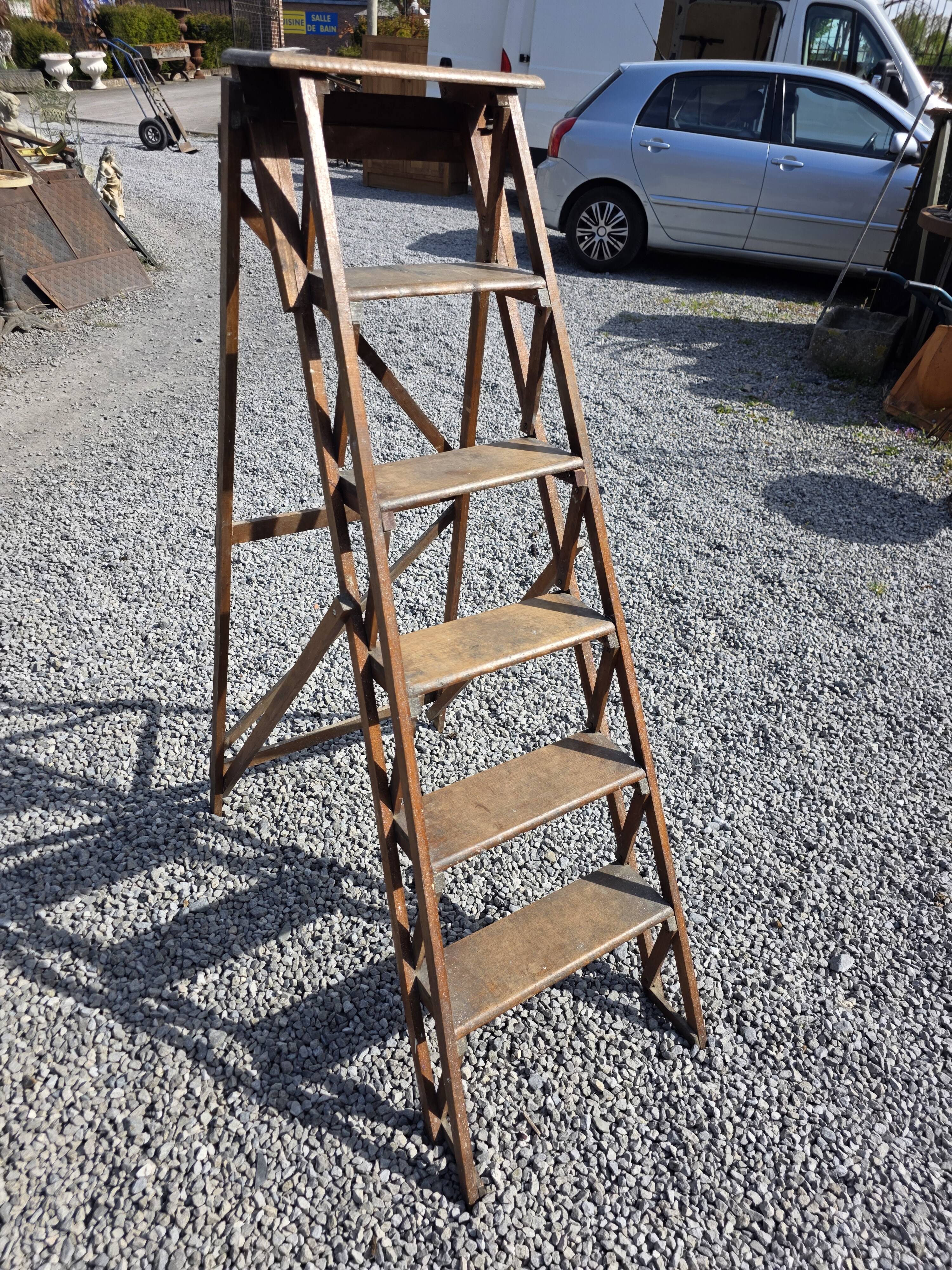 Old wooden step ladder with 6 steps