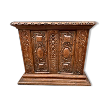 Antique Chest in Oak