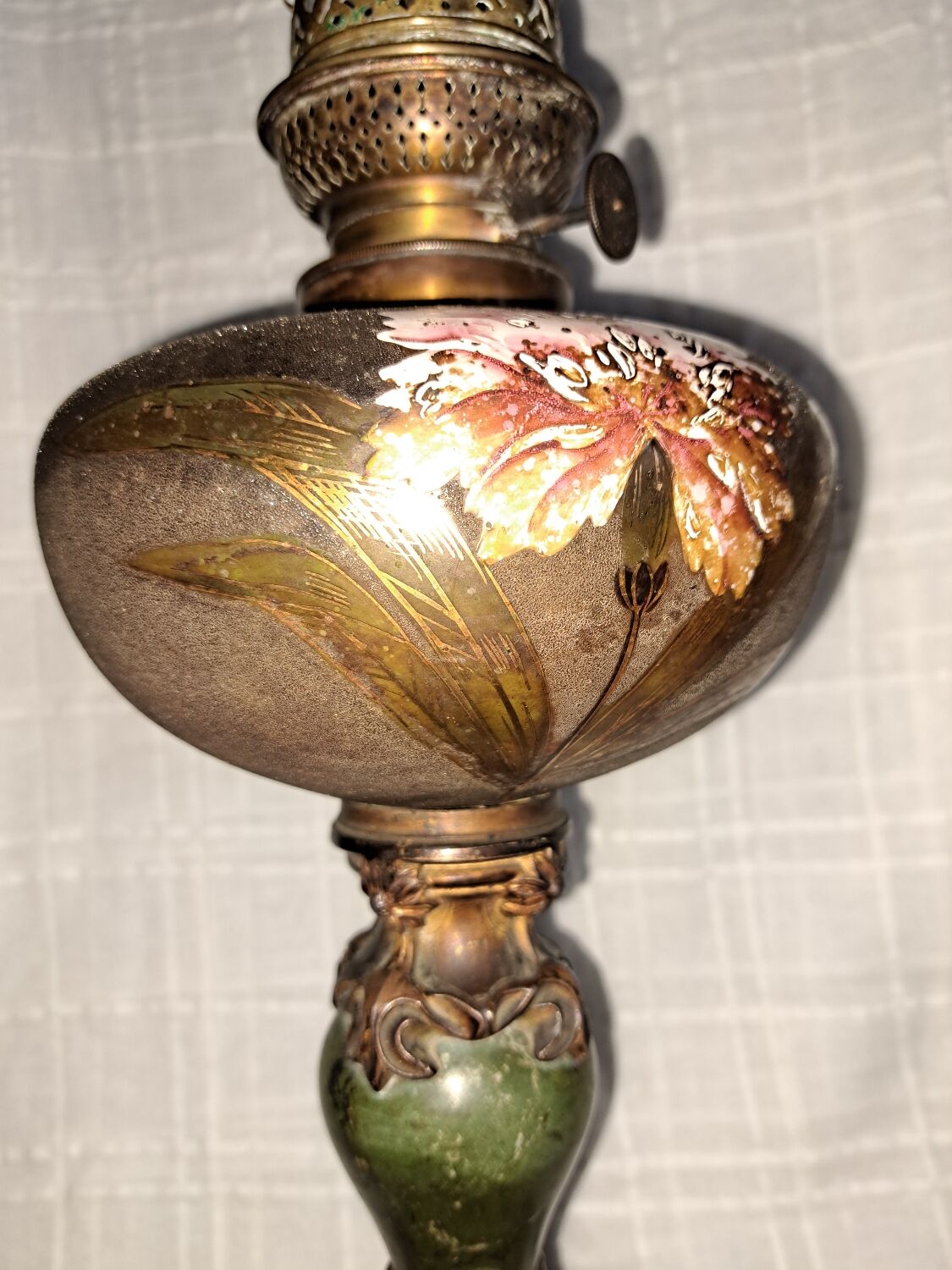 Art deco oil lamp
