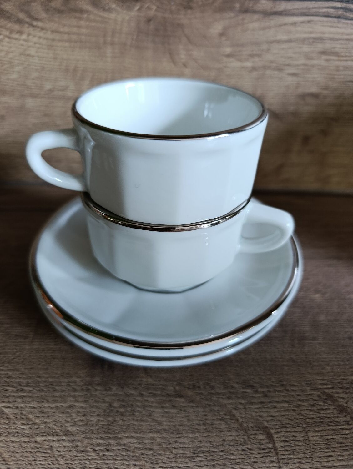2 cups and saucers bistro Apilco model Flora