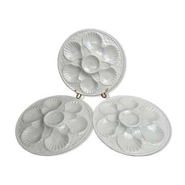 Set of 3 oyster/shell plates Chantilly France – cracked white