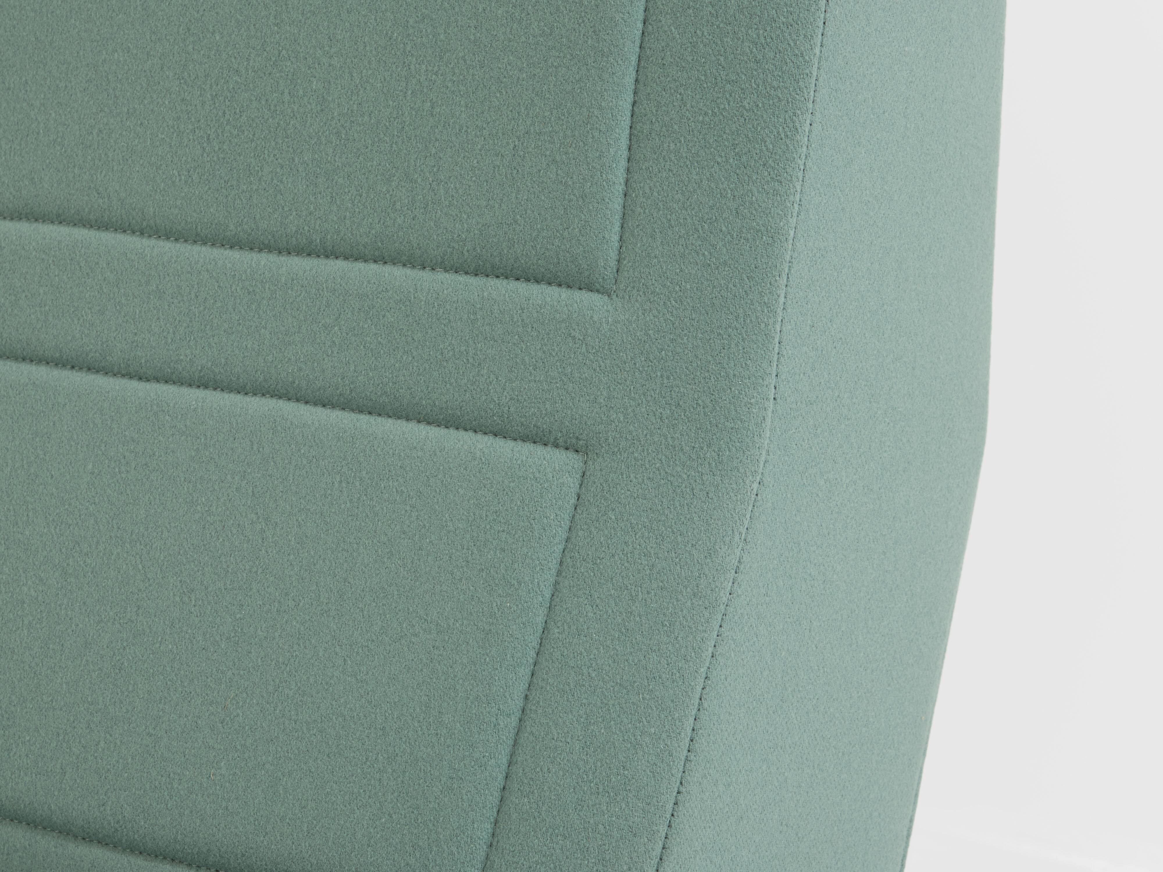 Pierre Paulin pair of CM236 satin chrome armchairs from 1960.