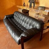 Canapéen jacaranda brésilien et cuir de Jean Gillon pour Italma 1960