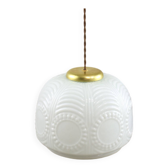 Lampe à Suspension complexe Mid-Century en Laiton et Opaline, Italie, 1950s